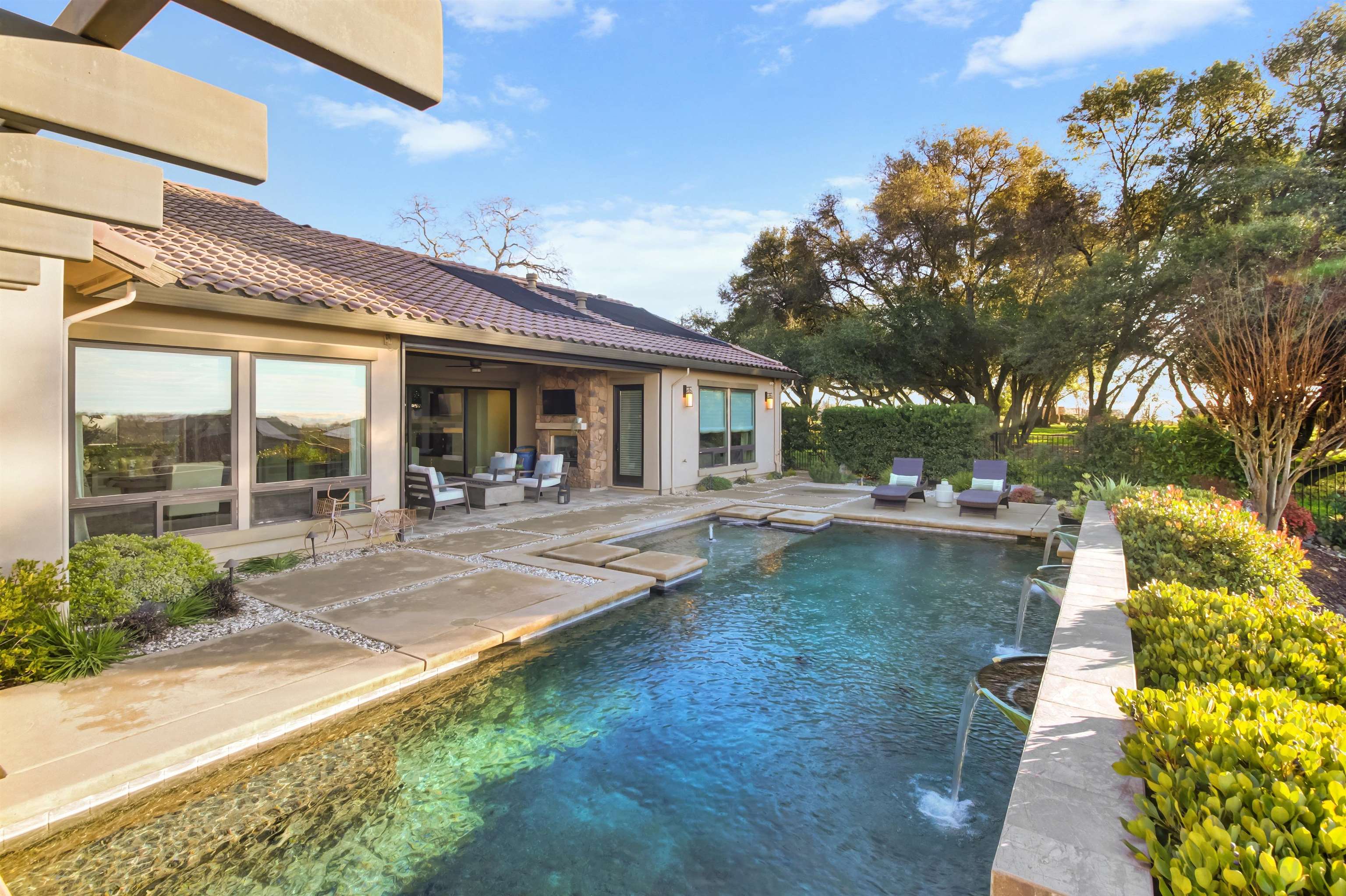 Detail Gallery Image 5 of 60 For 3321 Greenview Dr, El Dorado Hills,  CA 95762 - 4 Beds | 4/1 Baths