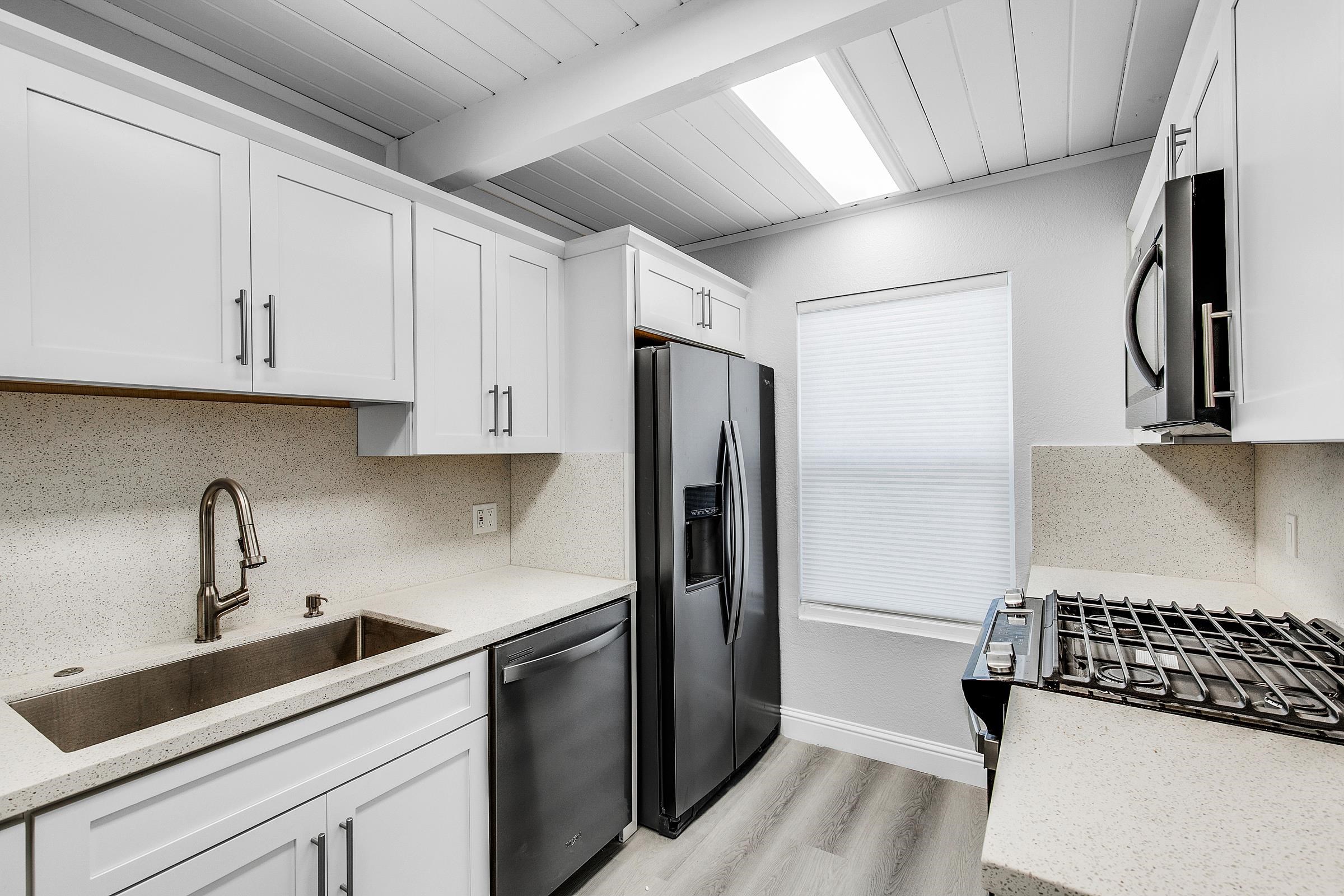 Detail Gallery Image 6 of 25 For 1167 Holmes Court, Livermore,  CA 94551 - 2 Beds | 1 Baths