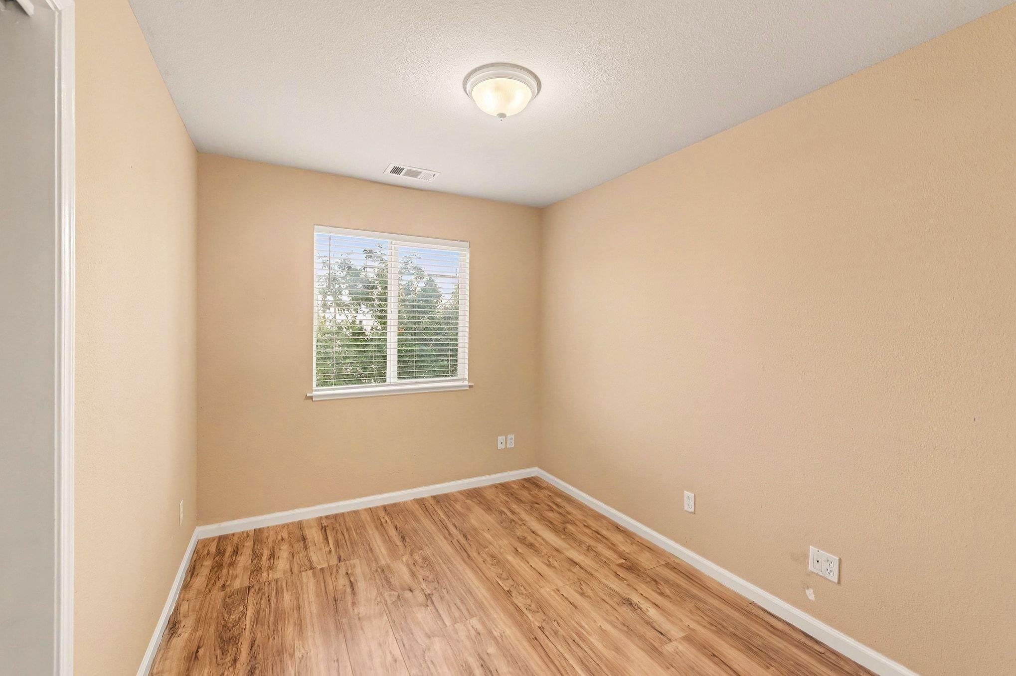 Detail Gallery Image 16 of 29 For 811 G St #811 AND 811 1/2,  Antioch,  CA 94509 - 6 Beds | 3 Baths