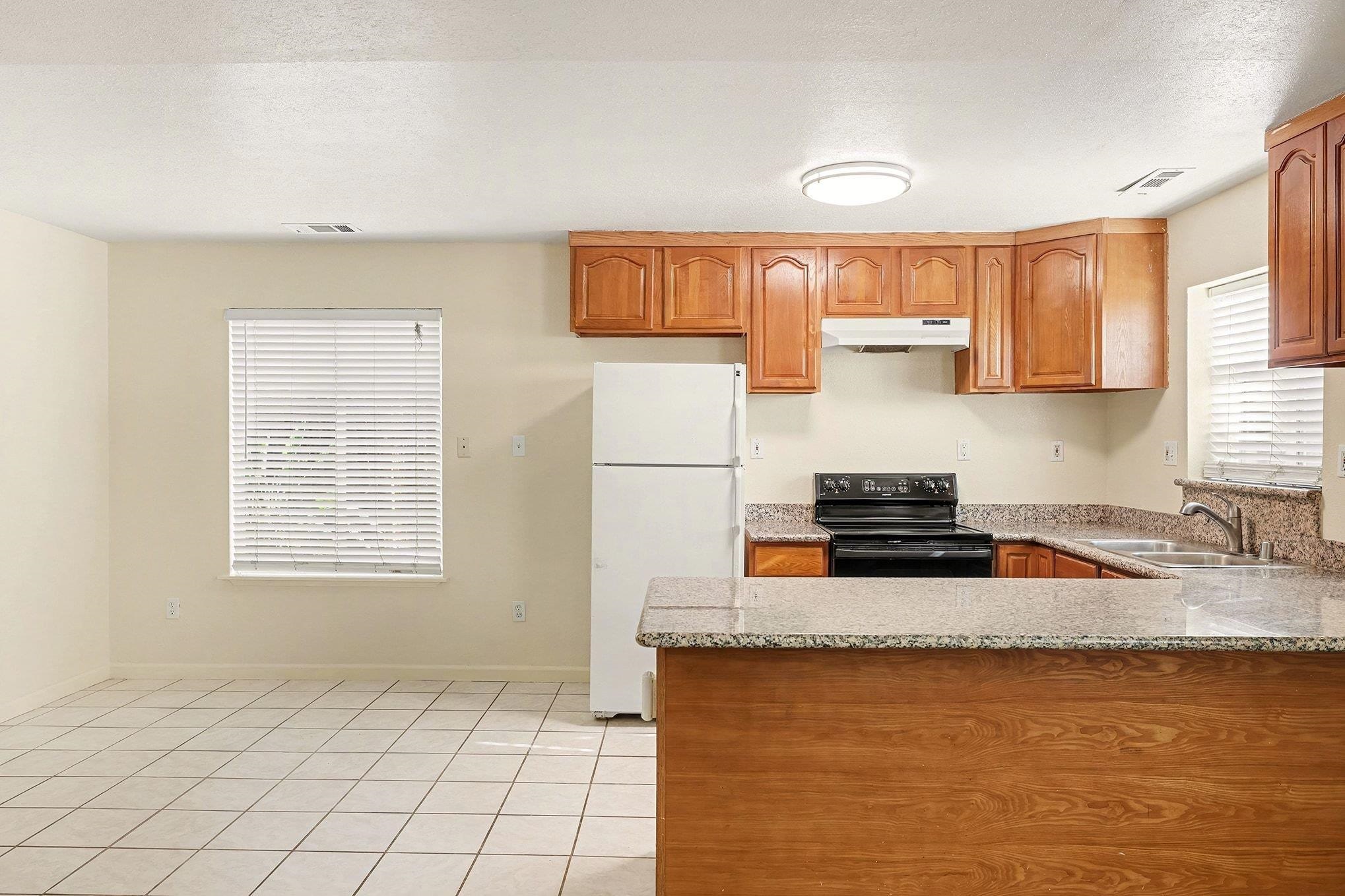 Detail Gallery Image 20 of 29 For 811 G St #811 AND 811 1/2,  Antioch,  CA 94509 - 6 Beds | 3 Baths