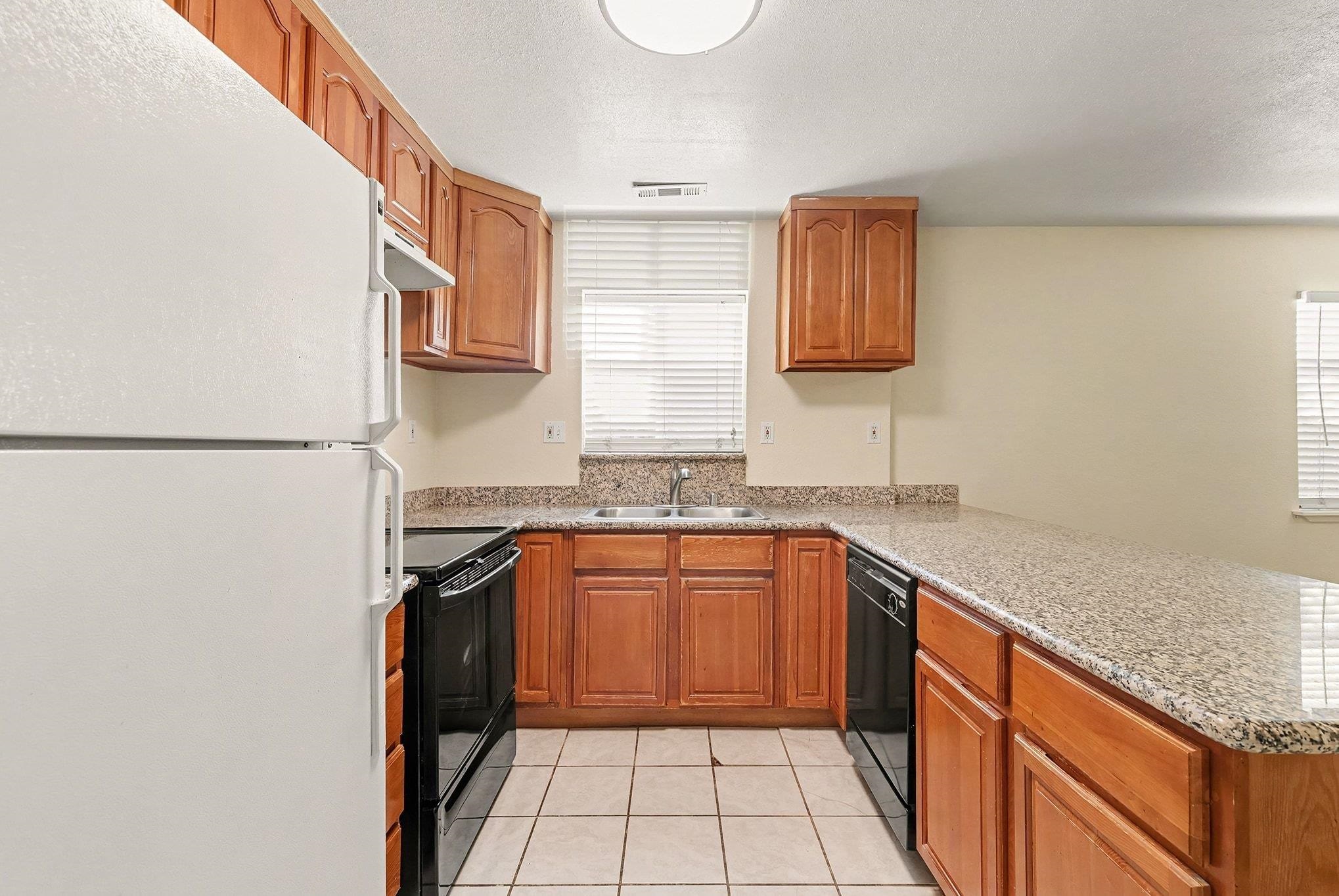 Detail Gallery Image 21 of 29 For 811 G St #811 AND 811 1/2,  Antioch,  CA 94509 - 6 Beds | 3 Baths