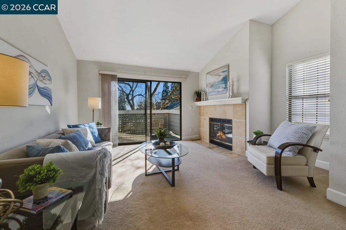 Detail Gallery Image 11 of 41 For 332 Eastridge Dr, San Ramon,  CA 94582 - 2 Beds | 2 Baths