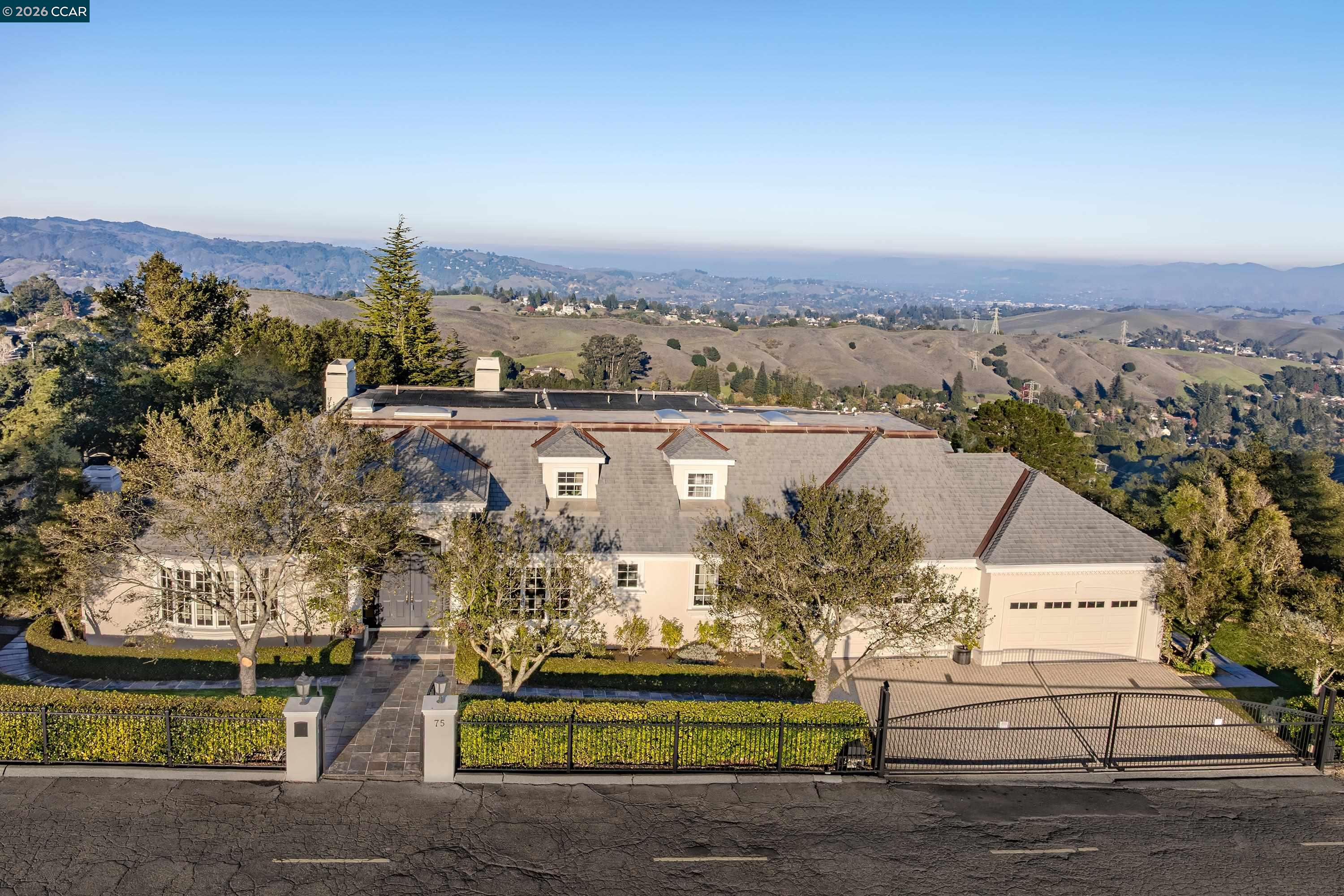 Detail Gallery Image 41 of 45 For 75 Donald Drive, Orinda,  CA 94563-3649 - 6 Beds | 5/1 Baths