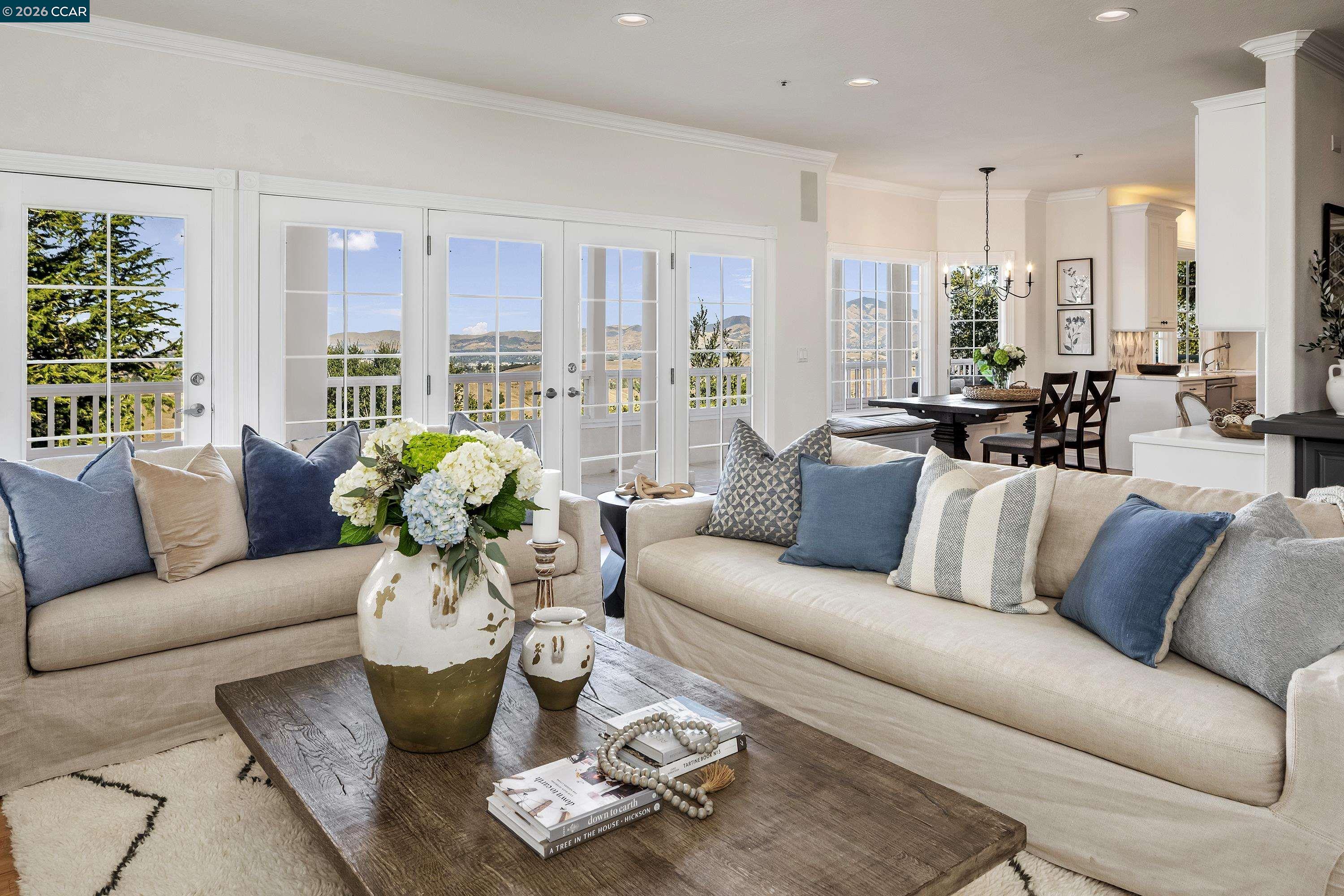 Detail Gallery Image 10 of 45 For 75 Donald Drive, Orinda,  CA 94563-3649 - 6 Beds | 5/1 Baths