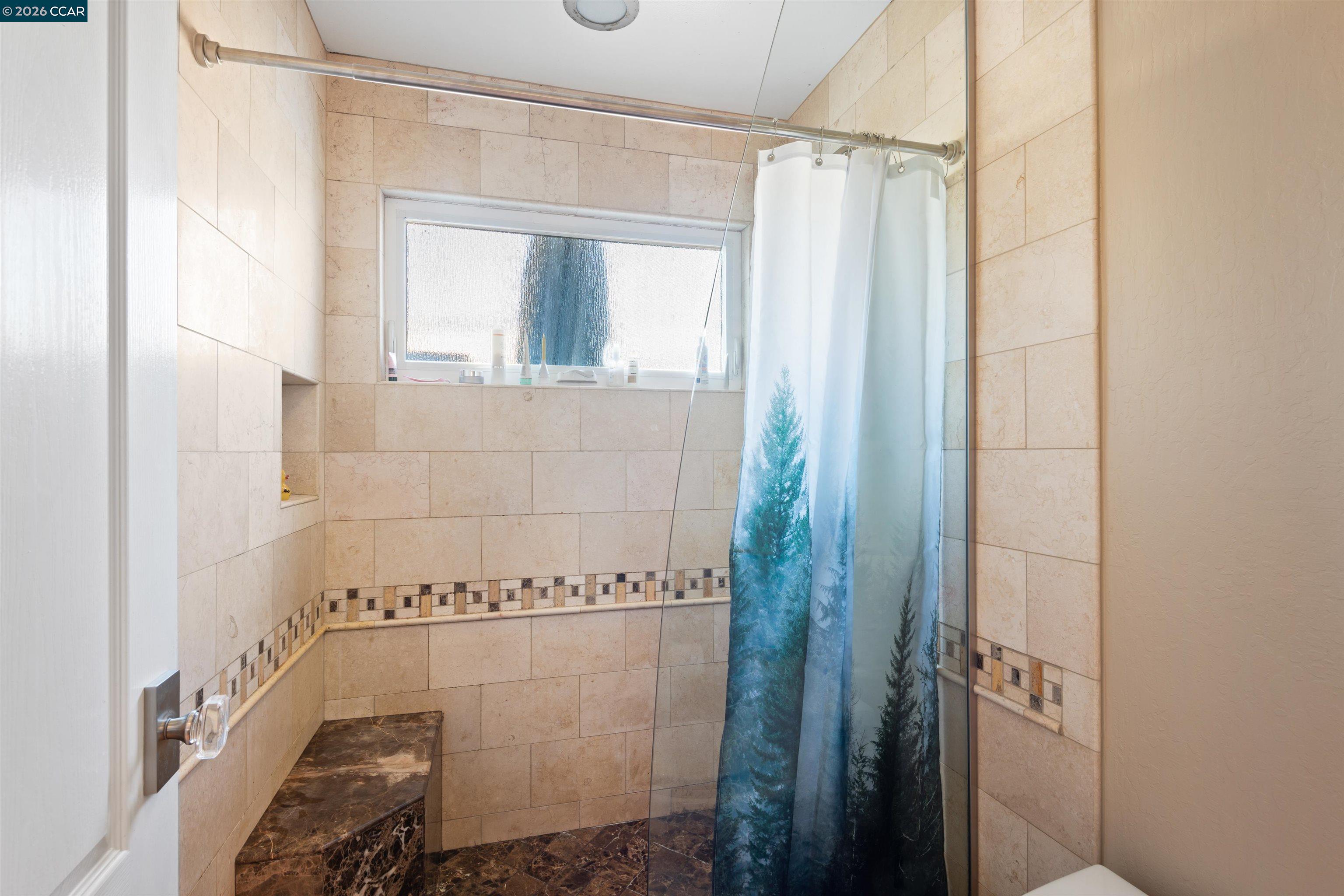 Detail Gallery Image 23 of 41 For 305 Mountaire Pkwy, Clayton,  CA 94517 - 4 Beds | 2 Baths