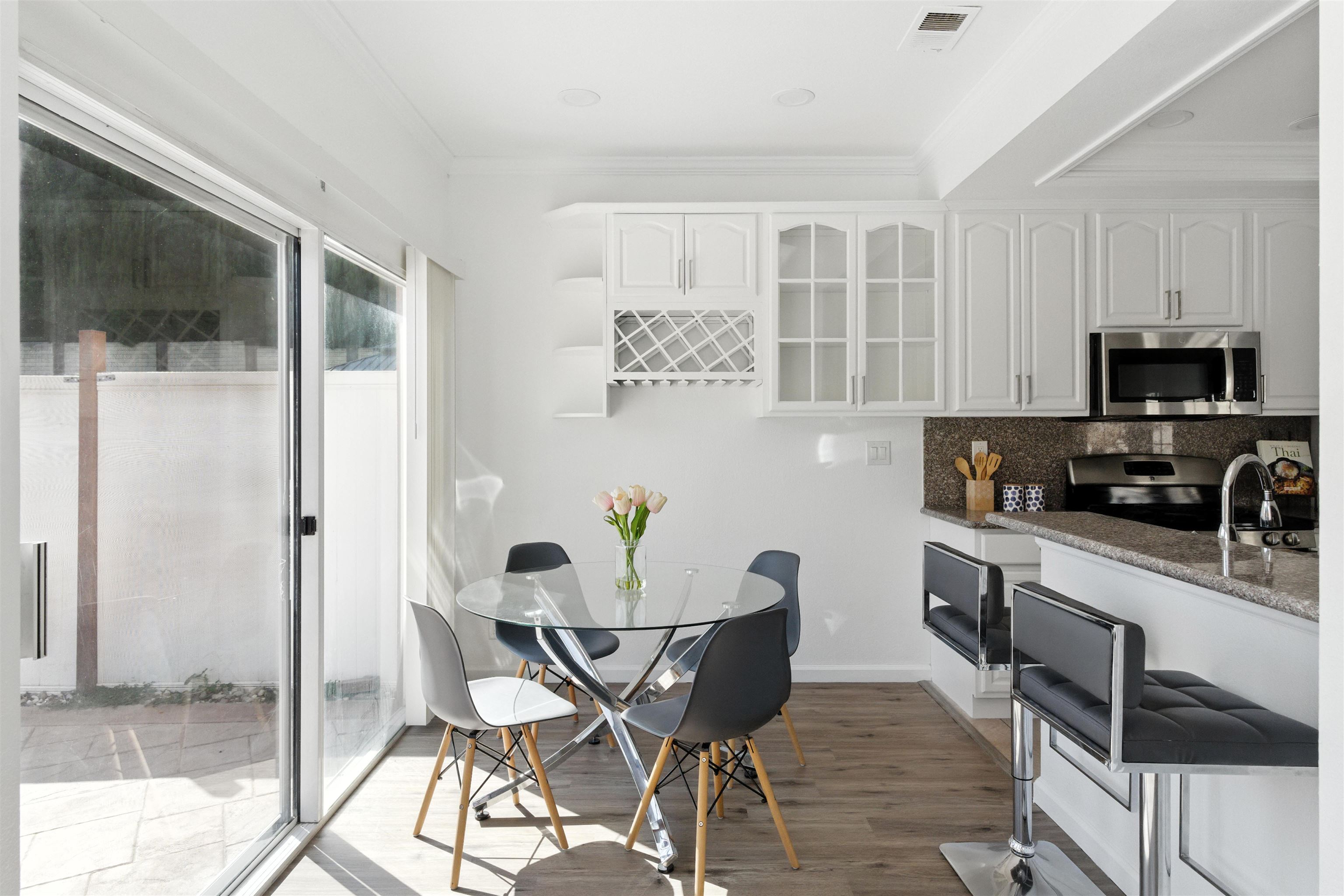 Detail Gallery Image 14 of 30 For 35968 Killorglin Cmn, Fremont,  CA 94536 - 4 Beds | 2/1 Baths