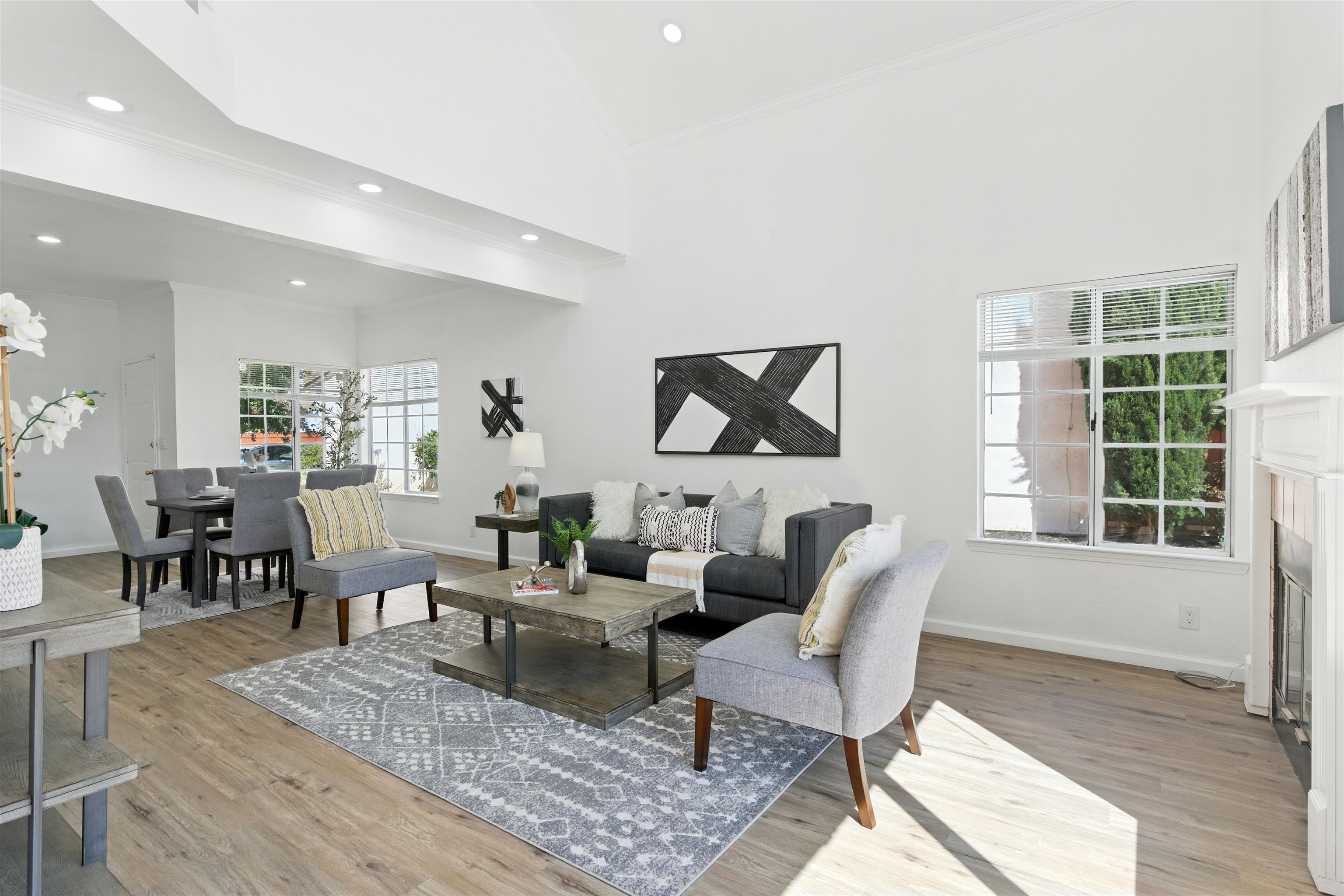 Detail Gallery Image 3 of 30 For 35968 Killorglin Cmn, Fremont,  CA 94536 - 4 Beds | 2/1 Baths