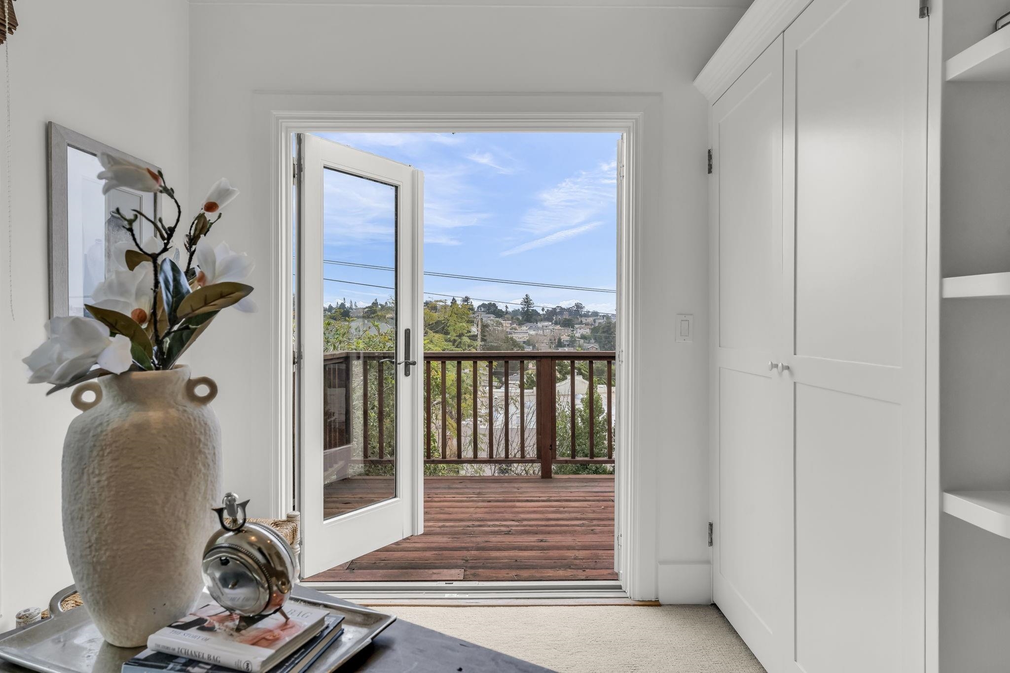 Detail Gallery Image 29 of 37 For 950 Scott St, Oakland,  CA 94610 - 3 Beds | 1 Baths