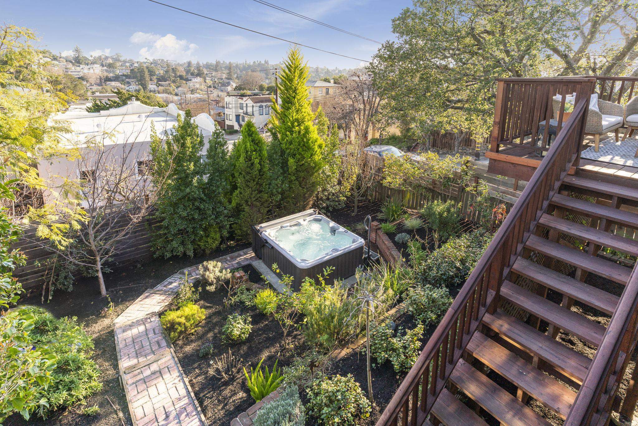 Detail Gallery Image 34 of 37 For 950 Scott St, Oakland,  CA 94610 - 3 Beds | 1 Baths