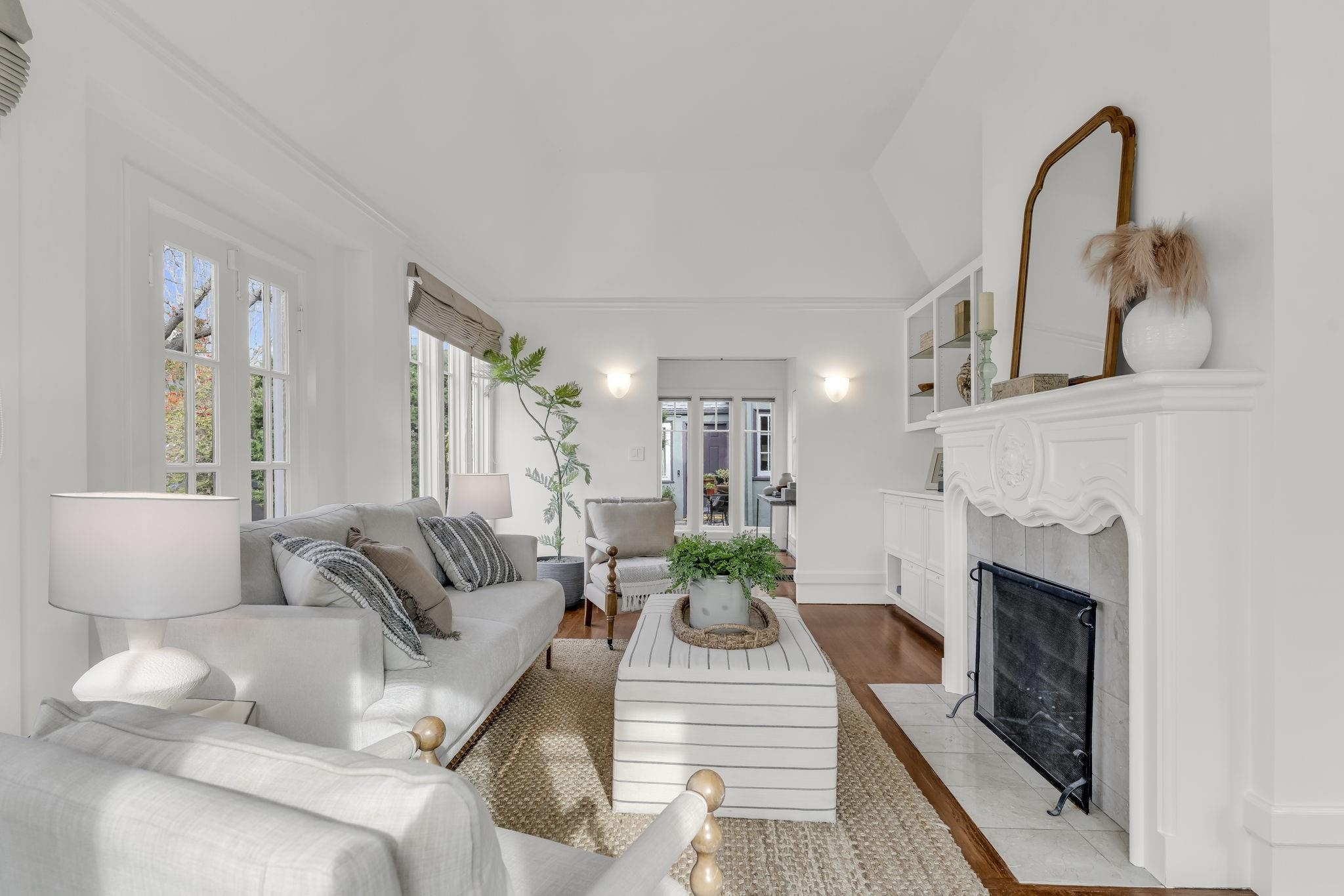 Detail Gallery Image 8 of 37 For 950 Scott St, Oakland,  CA 94610 - 3 Beds | 1 Baths