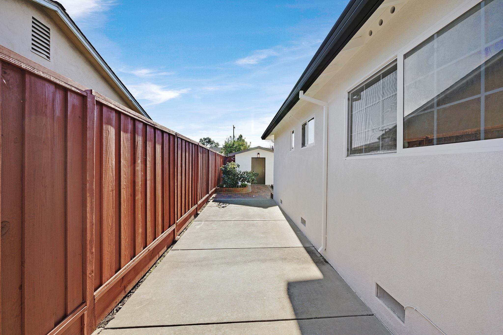 Detail Gallery Image 33 of 38 For 36001 Cabrillo Dr, Fremont,  CA 94536 - 3 Beds | 2 Baths