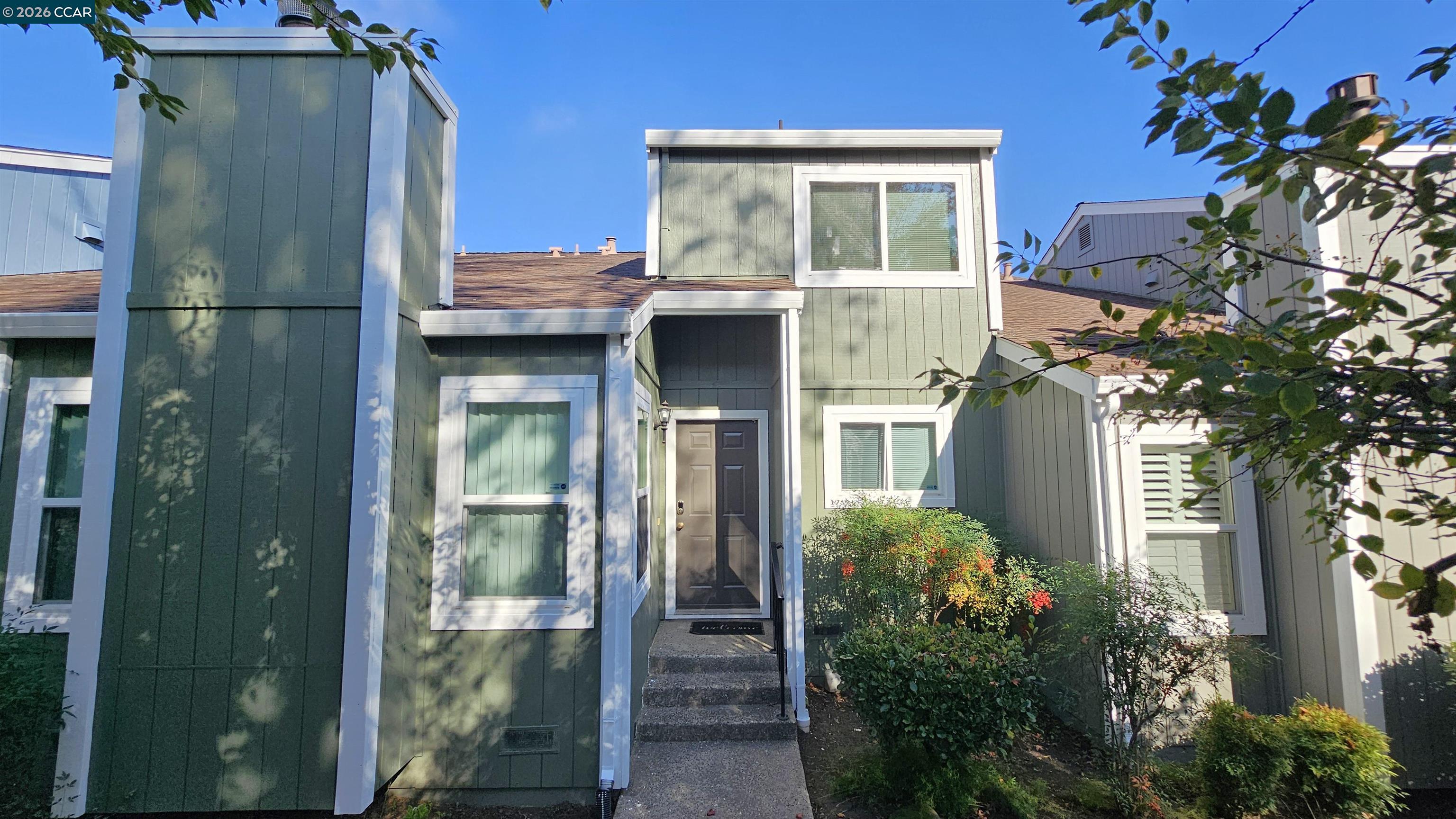 Detail Gallery Image 7 of 36 For 347 Scottsdale Rd, Pleasant Hill,  CA 94523 - 3 Beds | 2/1 Baths