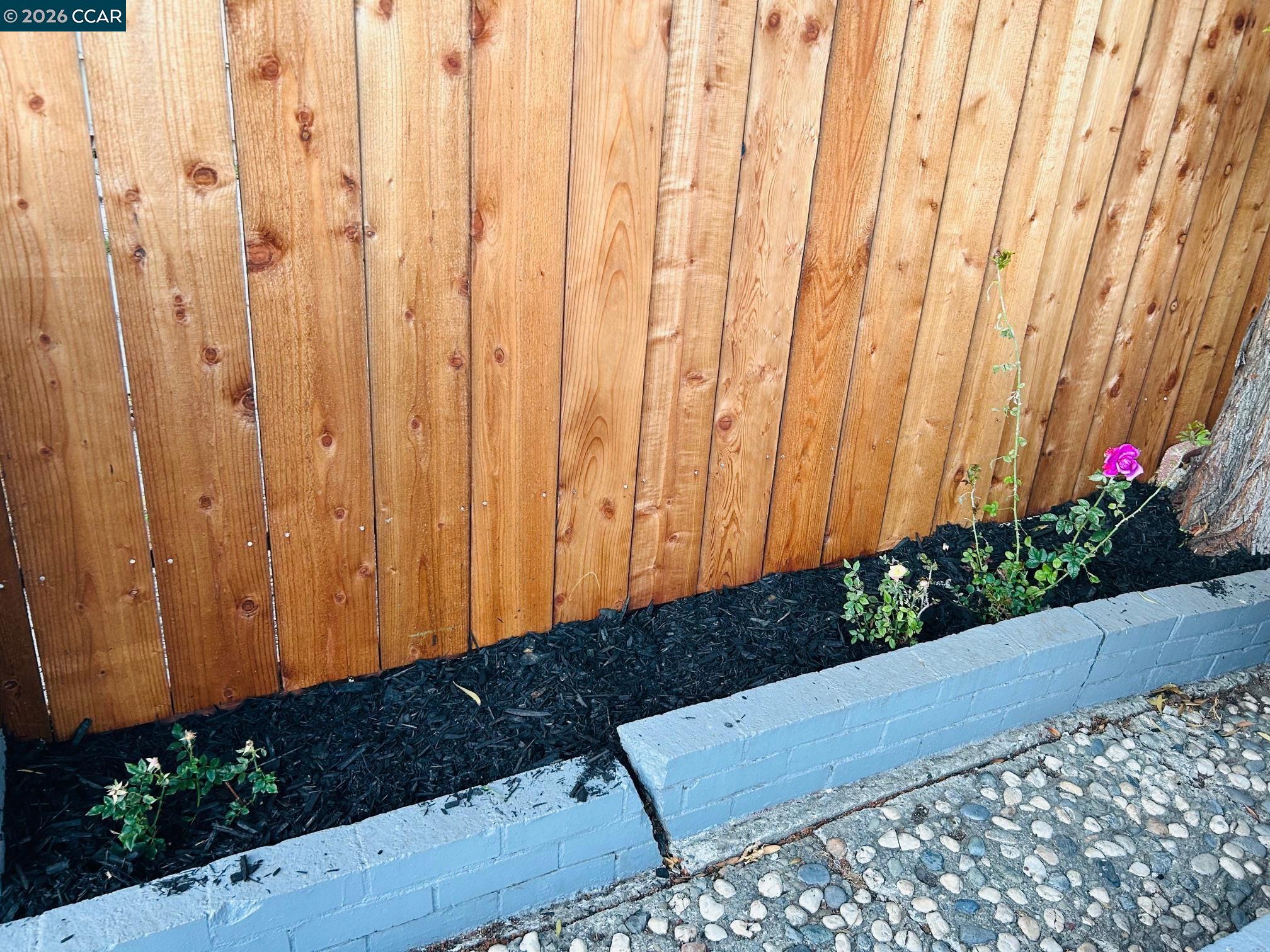 Detail Gallery Image 4 of 37 For 532 5th St, Richmond,  CA 94801 - 5 Beds | 3/1 Baths