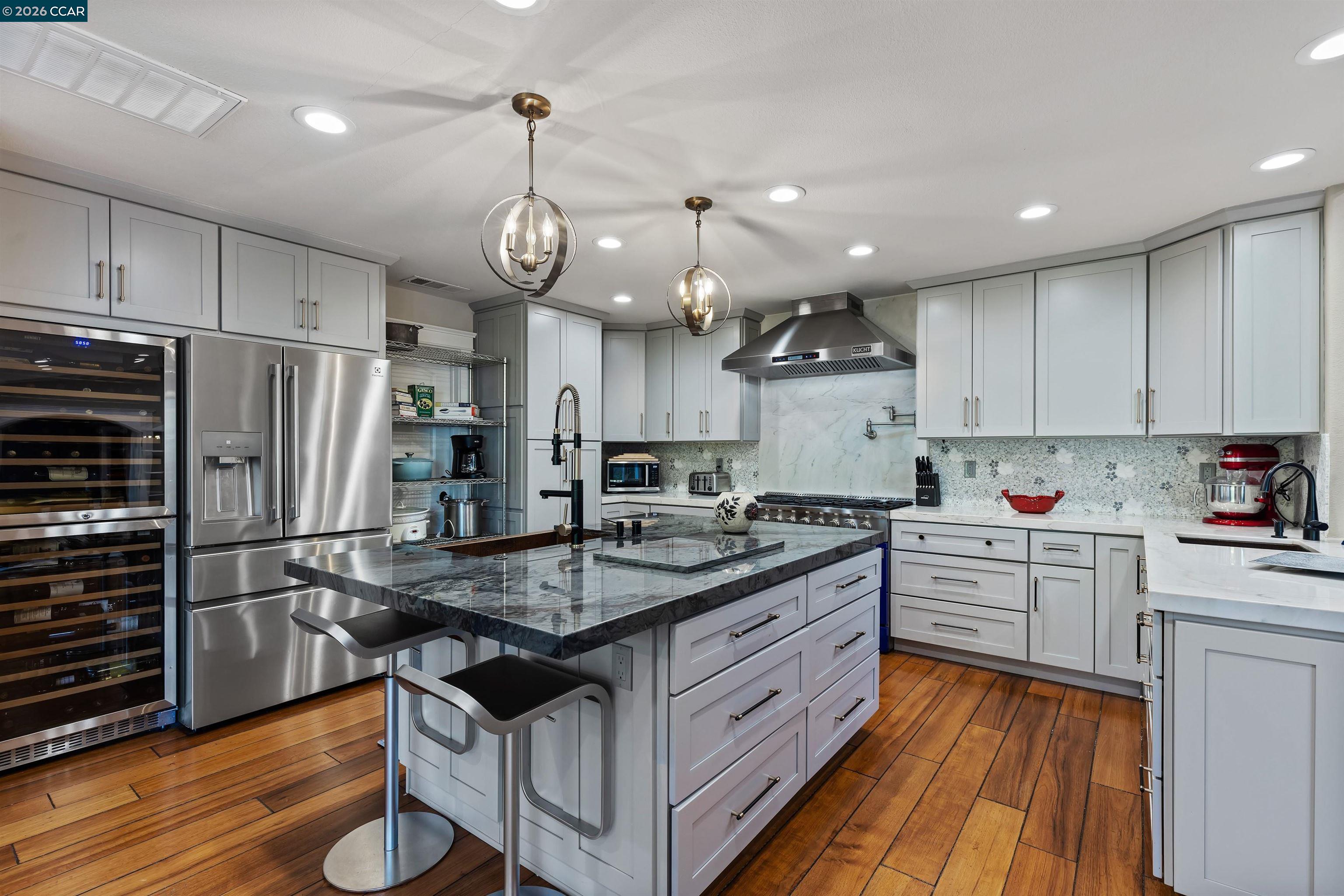 Detail Gallery Image 11 of 32 For 10 Jolie Ln, Walnut Creek,  CA 94597 - 3 Beds | 2 Baths