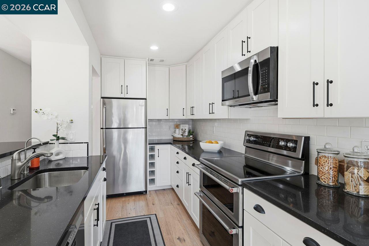 Photo #7: 41120878 Listing: Photo #7