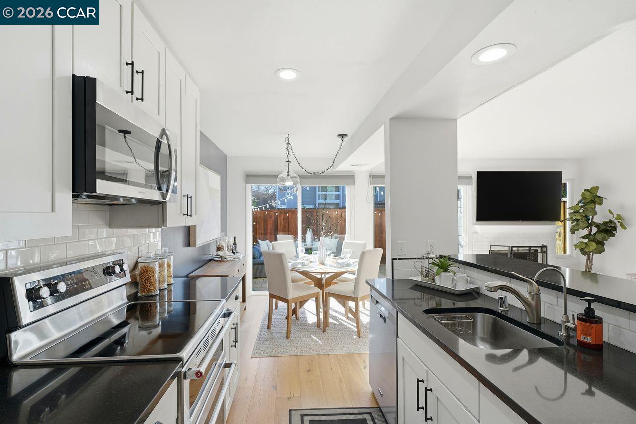 Photo #8: 41120878 Listing: Photo #8