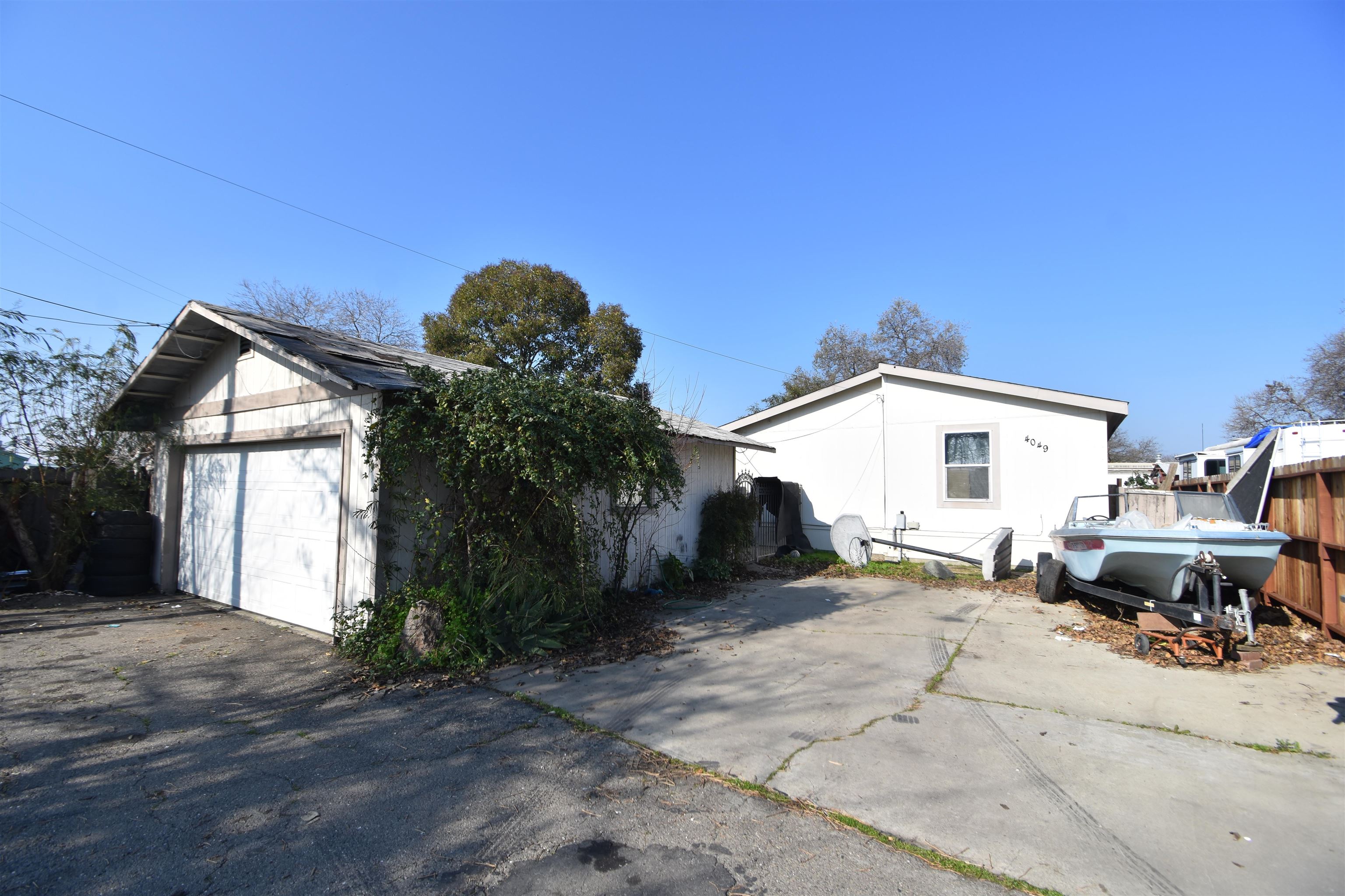 Detail Gallery Image 4 of 10 For 4049 Farmington Rd, Stockton,  CA 95215 - 3 Beds | 2 Baths