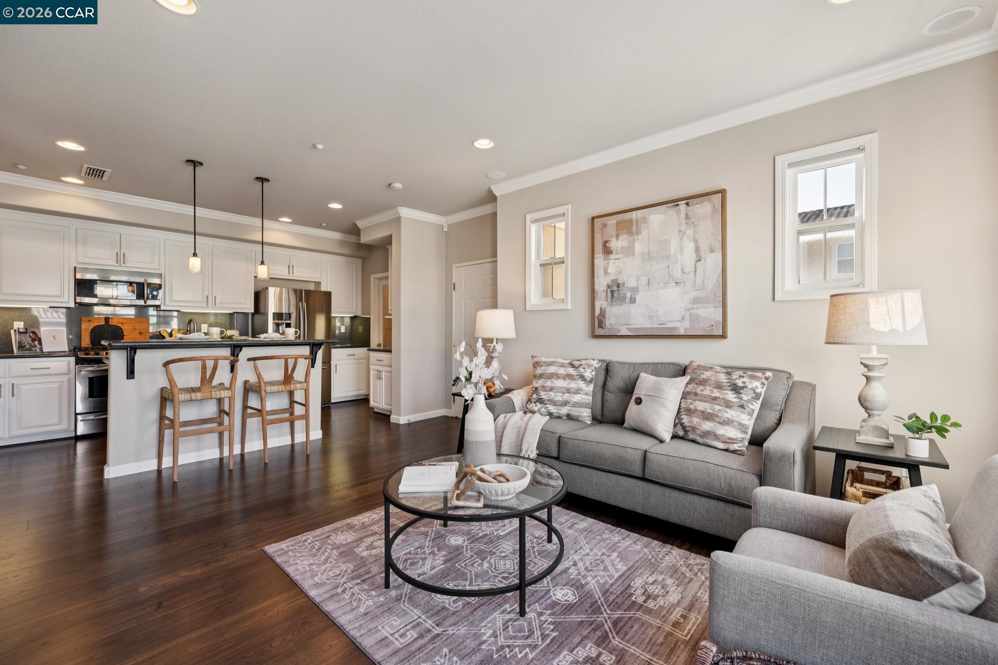 Photo #1: 41120880 Listing: Photo #1