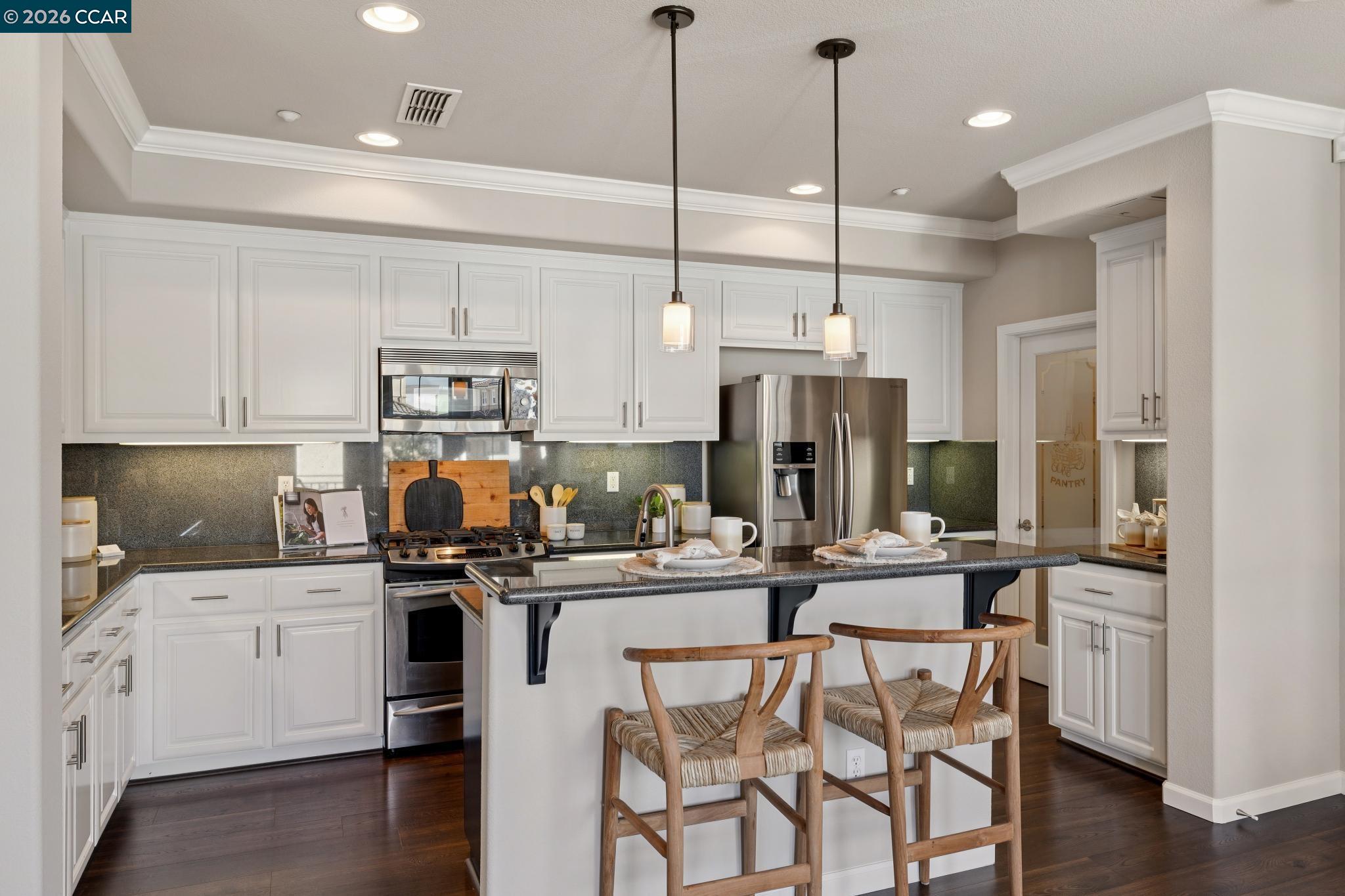 Photo #8: 41120880 Listing: Photo #8