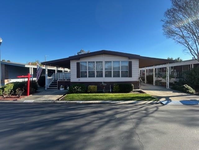 Detail Gallery Image 35 of 44 For 29286 Whalebone Way, Hayward,  CA 94544 - 2 Beds | 2 Baths