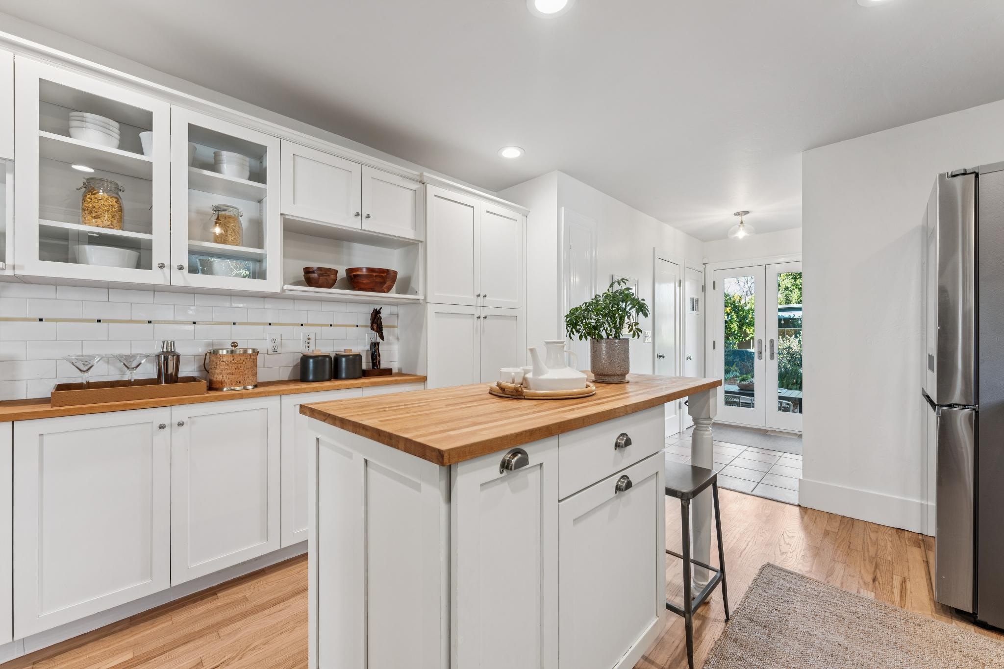 Detail Gallery Image 19 of 55 For 1525 Tyler St, Berkeley,  CA 94703 - 2 Beds | 1/1 Baths