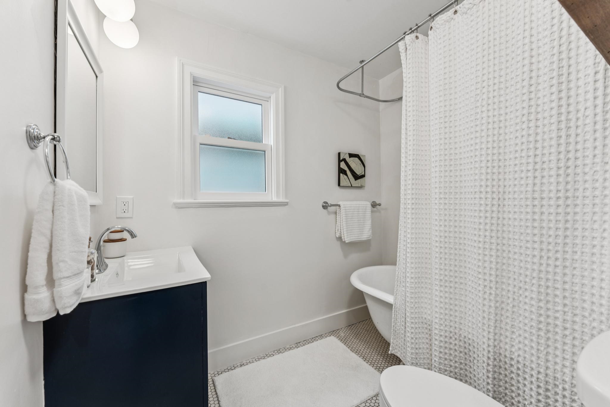 Detail Gallery Image 24 of 55 For 1525 Tyler St, Berkeley,  CA 94703 - 2 Beds | 1/1 Baths