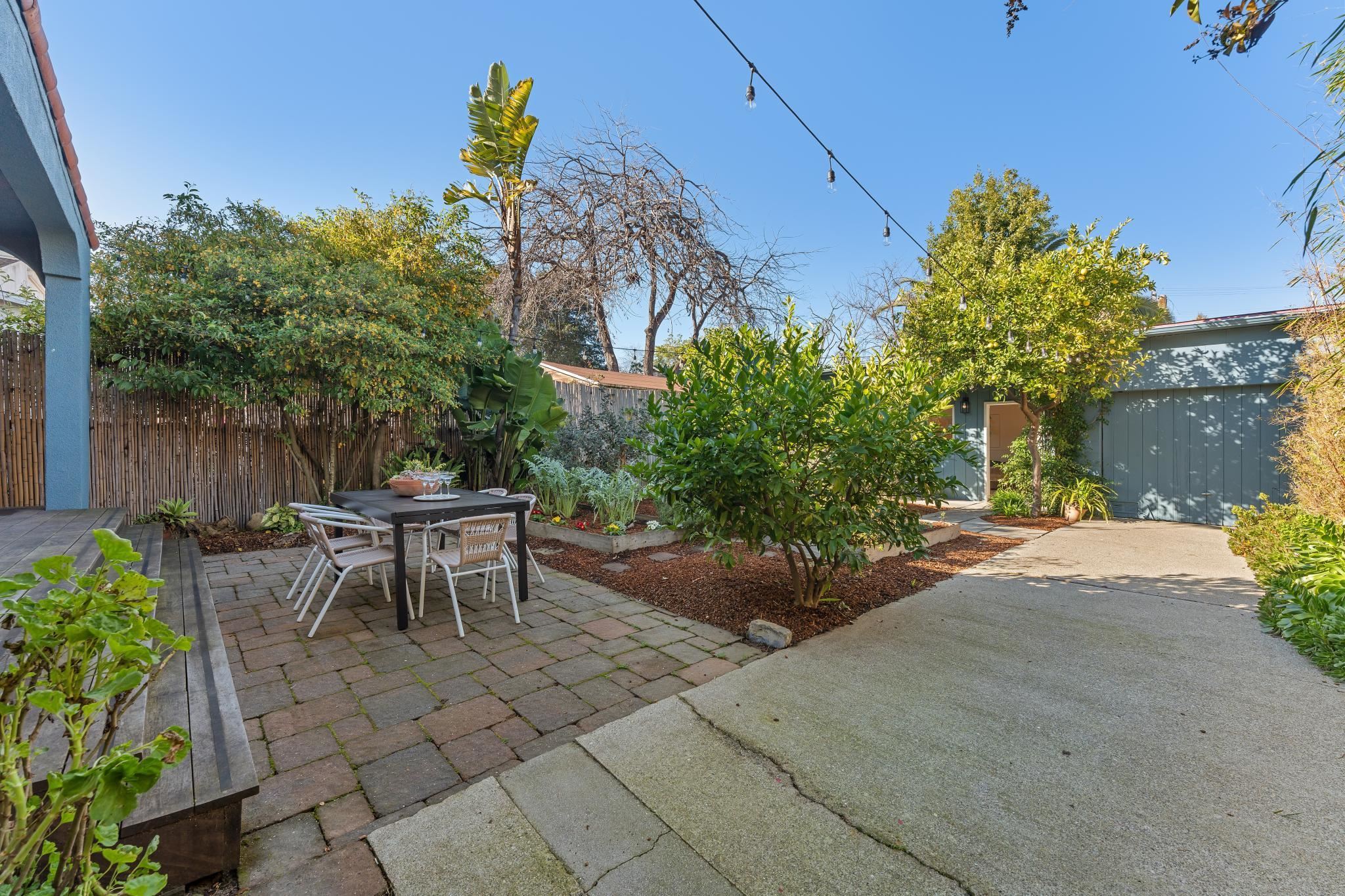 Detail Gallery Image 38 of 55 For 1525 Tyler St, Berkeley,  CA 94703 - 2 Beds | 1/1 Baths
