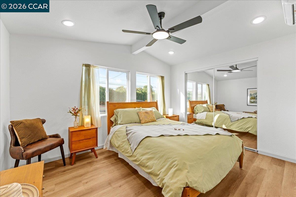 Detail Gallery Image 13 of 33 For 5169 Concord Blvd, Concord,  CA 94521 - 4 Beds | 3 Baths