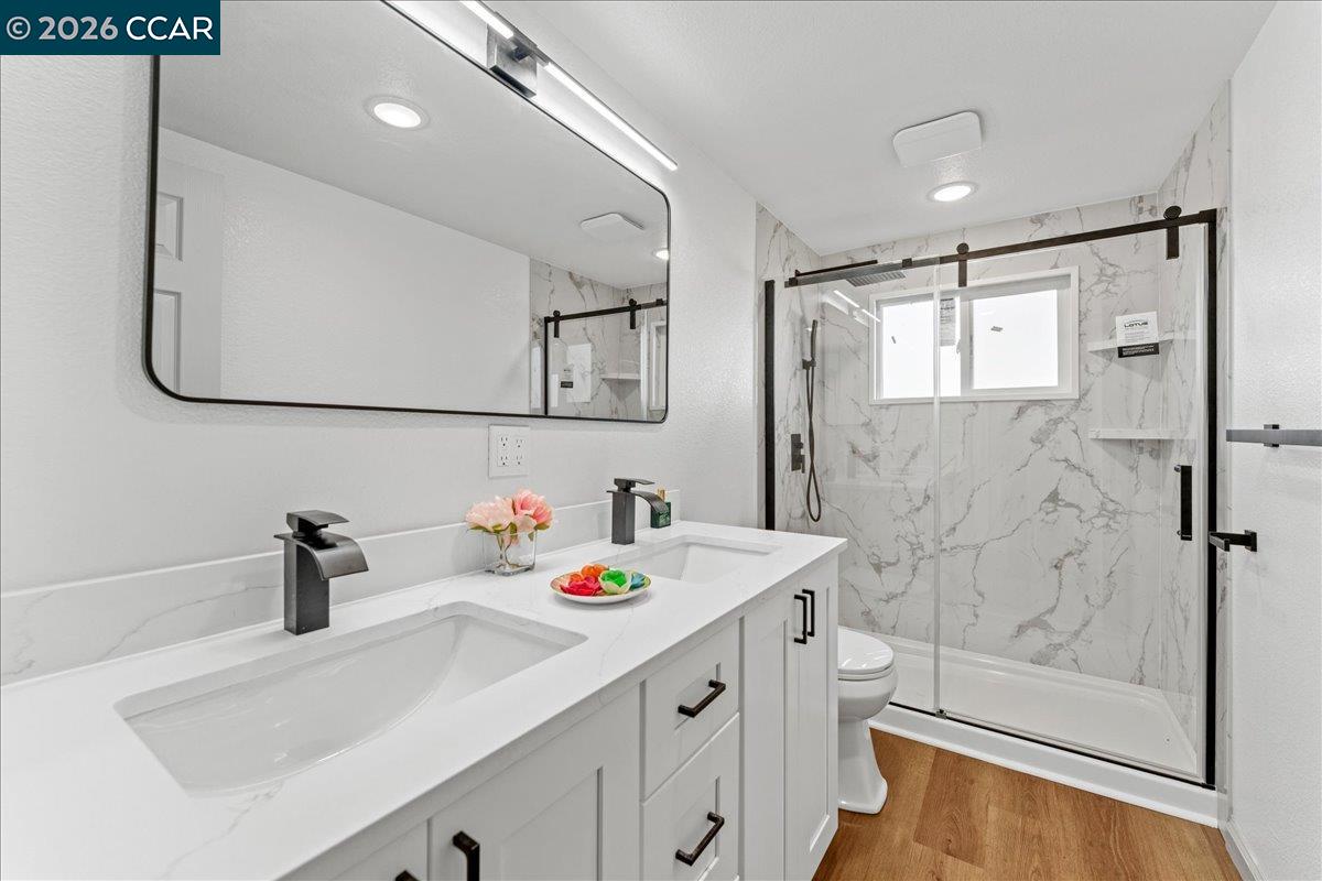 Detail Gallery Image 14 of 33 For 5169 Concord Blvd, Concord,  CA 94521 - 4 Beds | 3 Baths