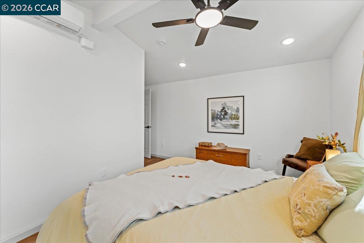 Detail Gallery Image 21 of 33 For 5169 Concord Blvd, Concord,  CA 94521 - 4 Beds | 3 Baths