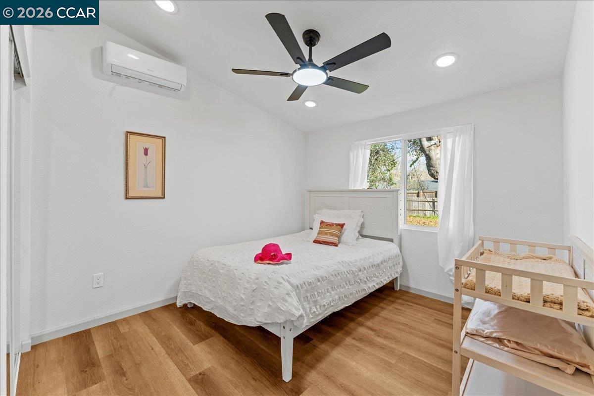 Detail Gallery Image 24 of 33 For 5169 Concord Blvd, Concord,  CA 94521 - 4 Beds | 3 Baths