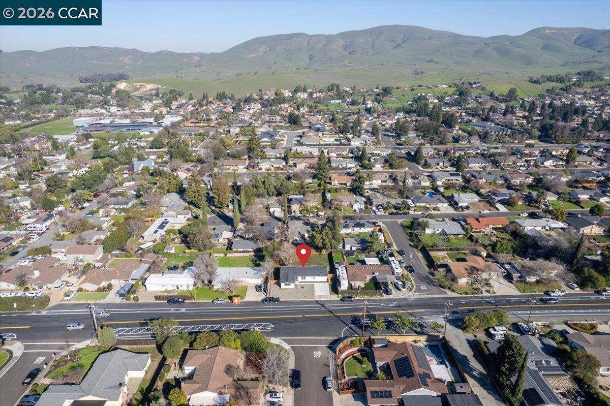 Detail Gallery Image 31 of 33 For 5169 Concord Blvd, Concord,  CA 94521 - 4 Beds | 3 Baths