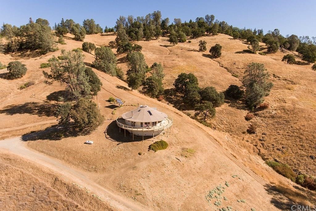 Detail Gallery Image 2 of 31 For 13942 Highway 29, Lower Lake,  CA 95457 - 2 Beds | 2 Baths