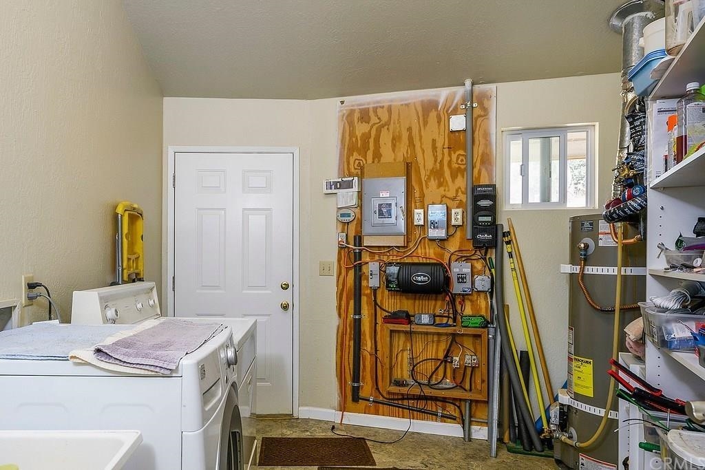 Detail Gallery Image 11 of 31 For 13942 Highway 29, Lower Lake,  CA 95457 - 2 Beds | 2 Baths
