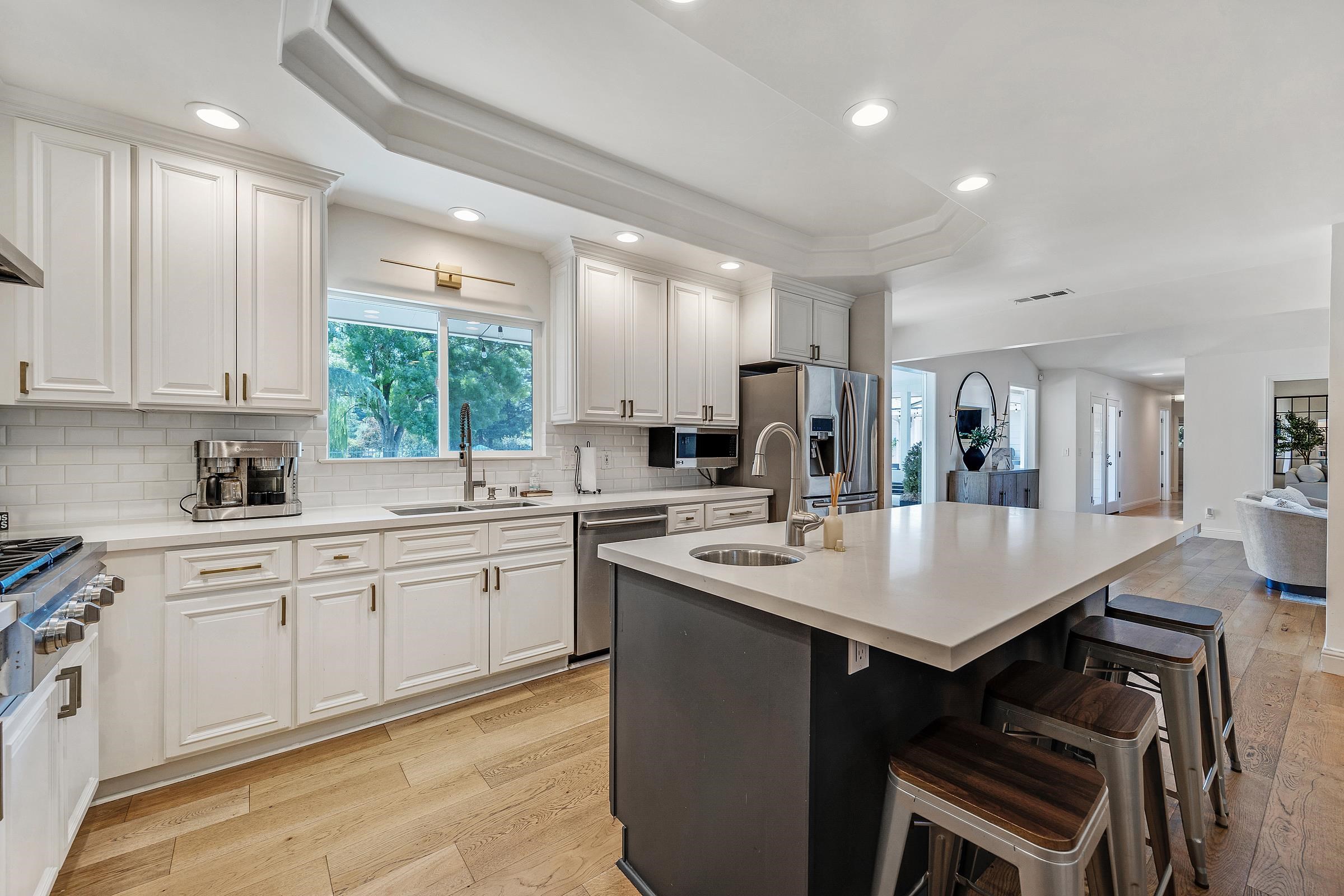 Detail Gallery Image 8 of 60 For 3144 Roundhill Rd, Alamo,  CA 94507 - 5 Beds | 4 Baths