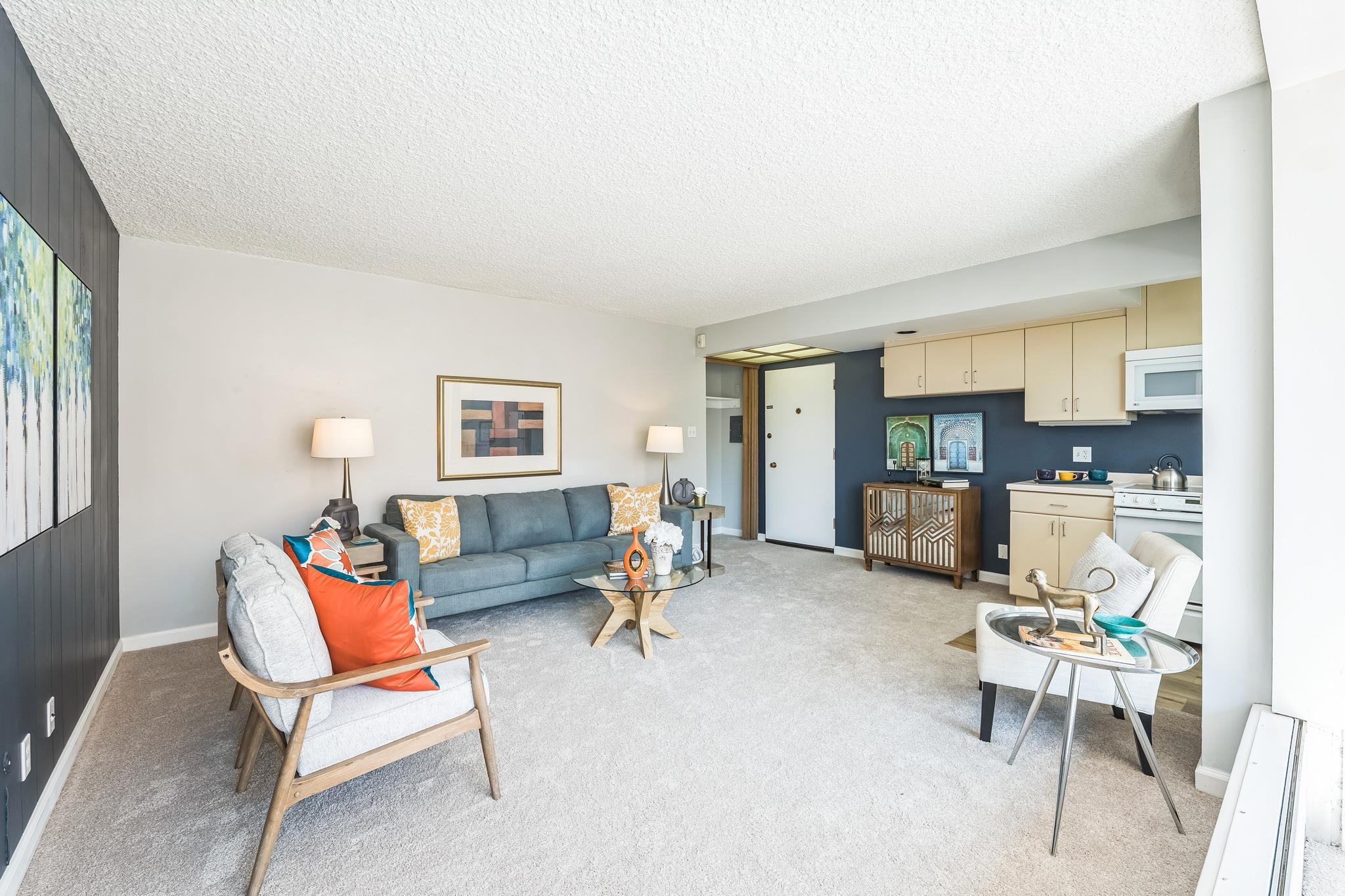 Photo #2: 41120888 Listing: Photo #2