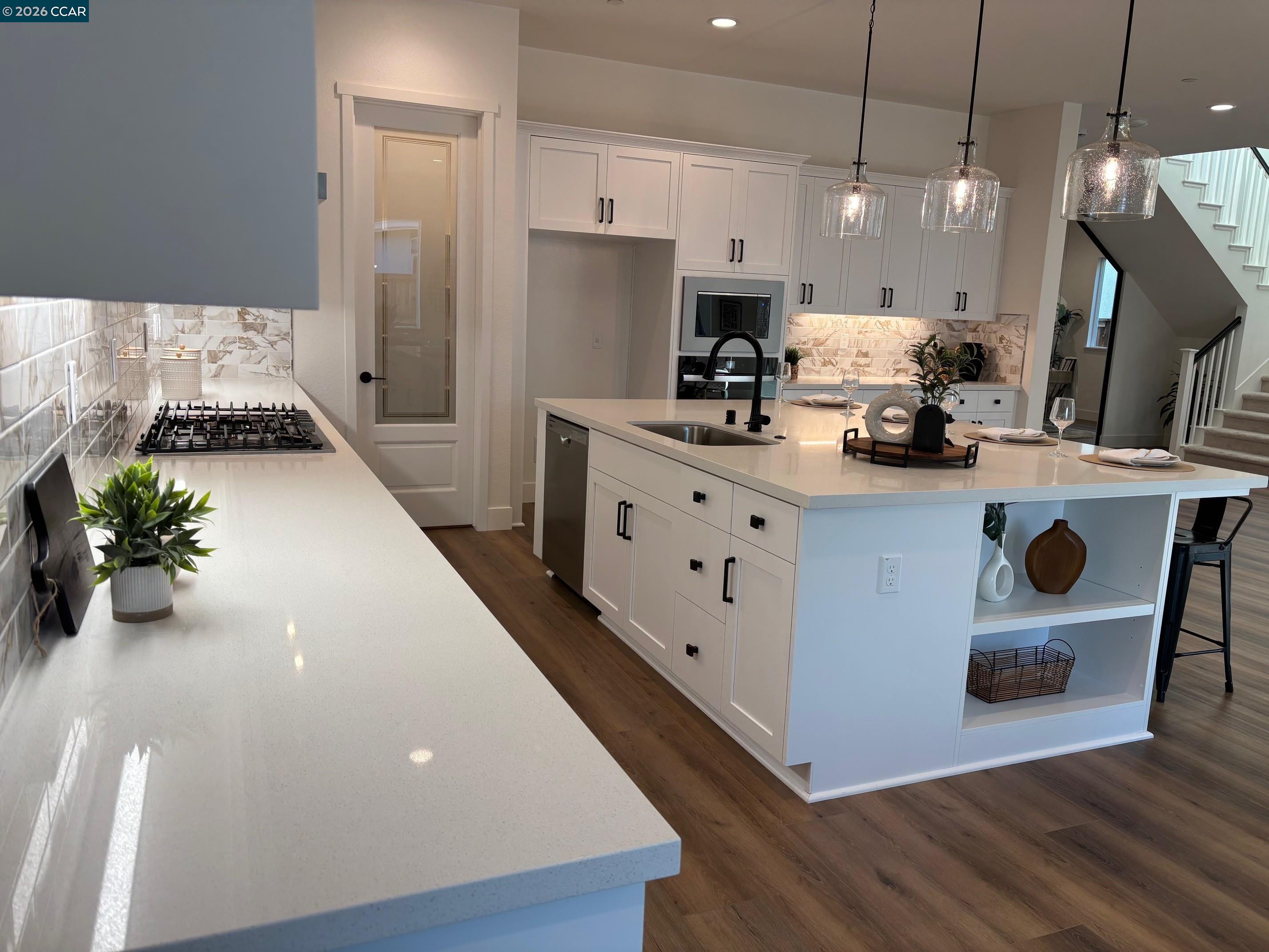 Detail Gallery Image 8 of 19 For 16127 Purdy Court, Lathrop,  CA 95330 - 5 Beds | 4/1 Baths