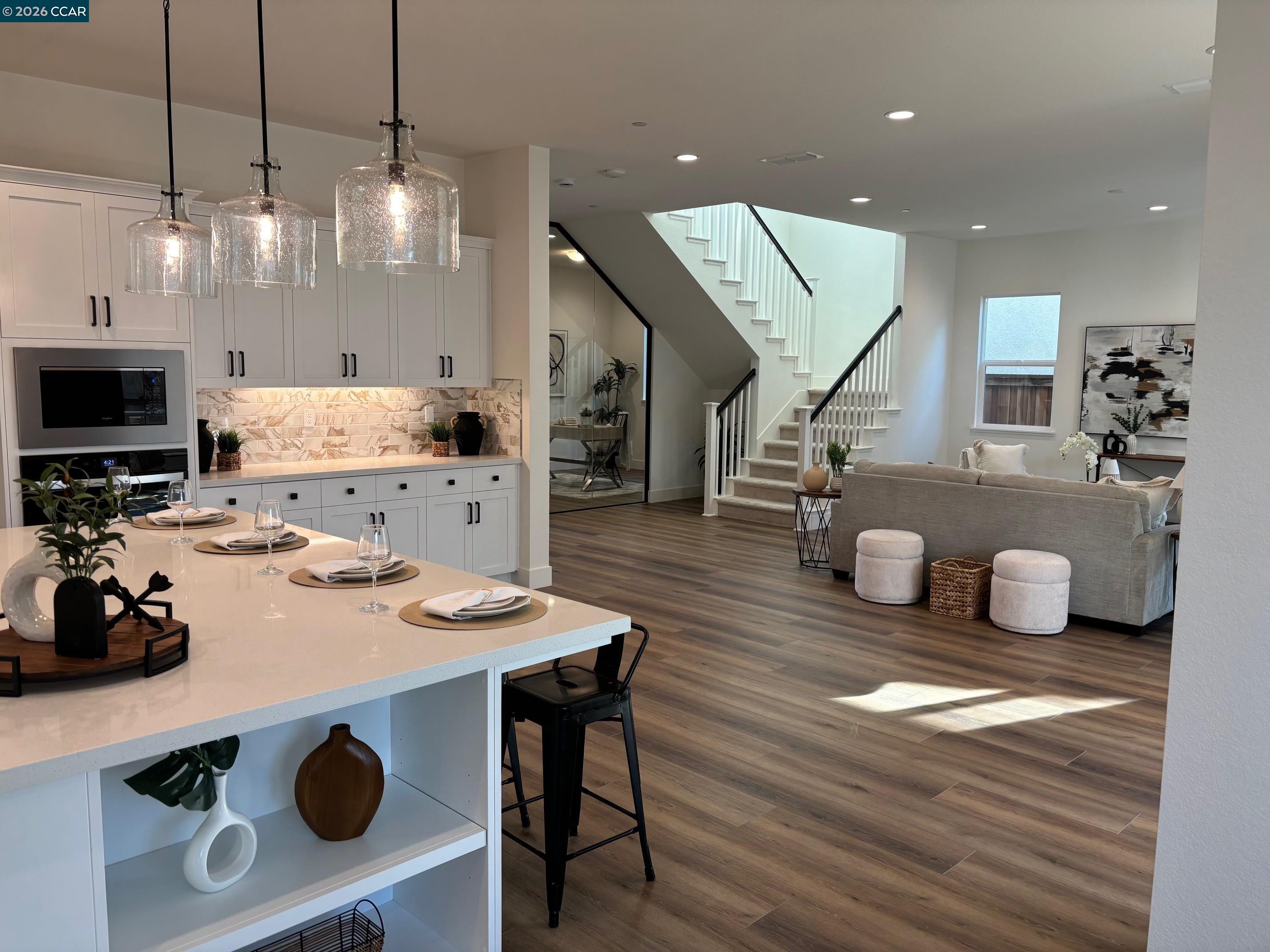 Detail Gallery Image 10 of 19 For 16127 Purdy Court, Lathrop,  CA 95330 - 5 Beds | 4/1 Baths