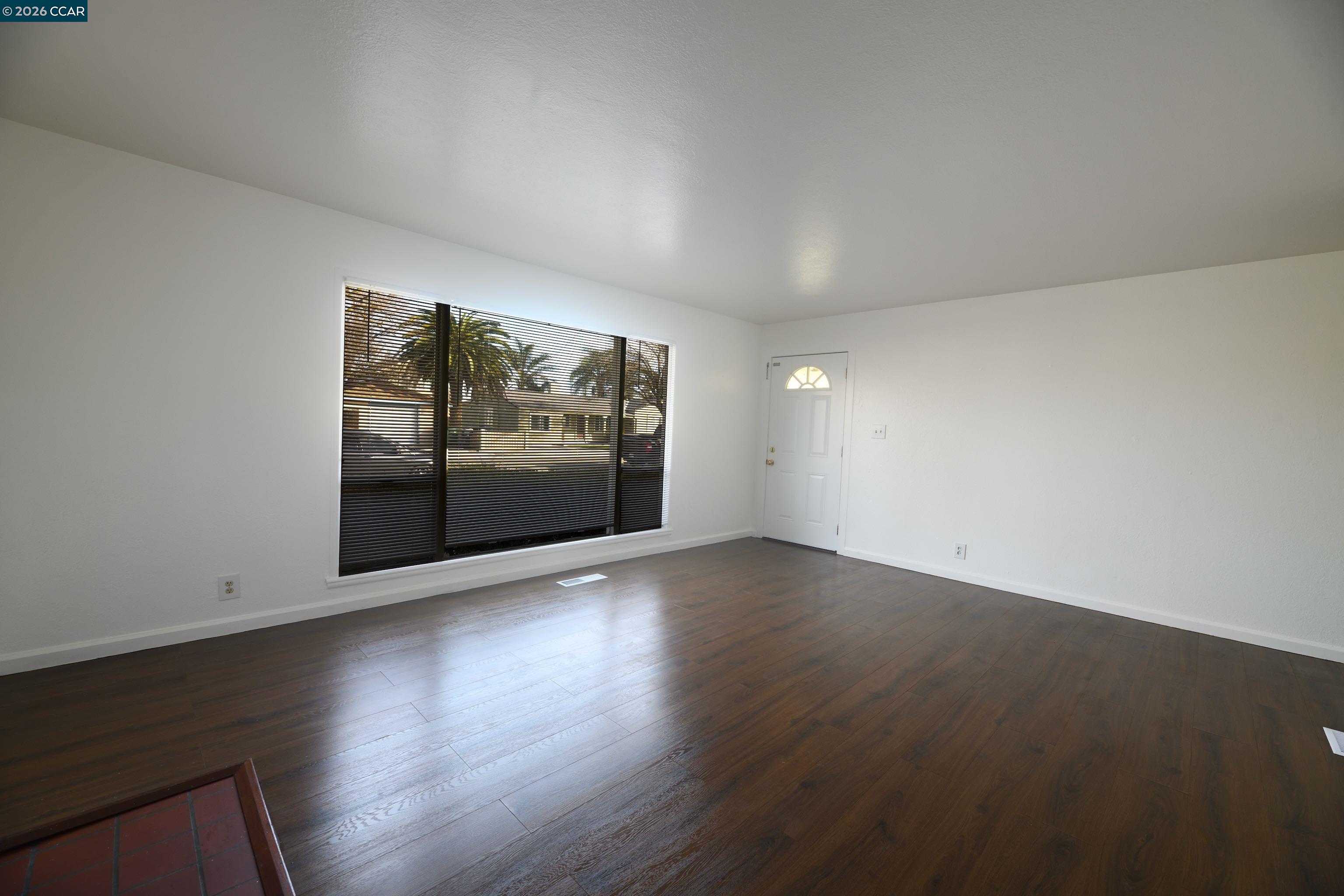 Detail Gallery Image 5 of 38 For 1823 Wall St., Tracy,  CA 95376 - 3 Beds | 1 Baths