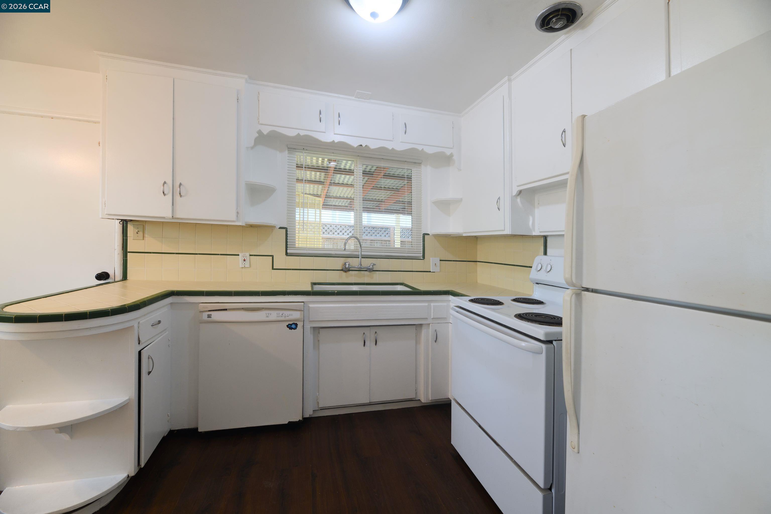 Detail Gallery Image 10 of 38 For 1823 Wall St., Tracy,  CA 95376 - 3 Beds | 1 Baths