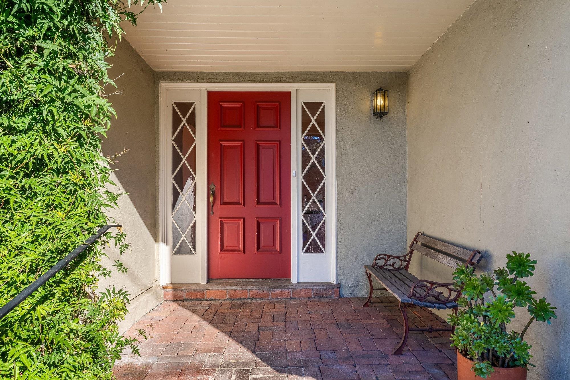 Detail Gallery Image 2 of 35 For 111 Fairlawn Dr, Berkeley,  CA 94708 - 2 Beds | 2 Baths