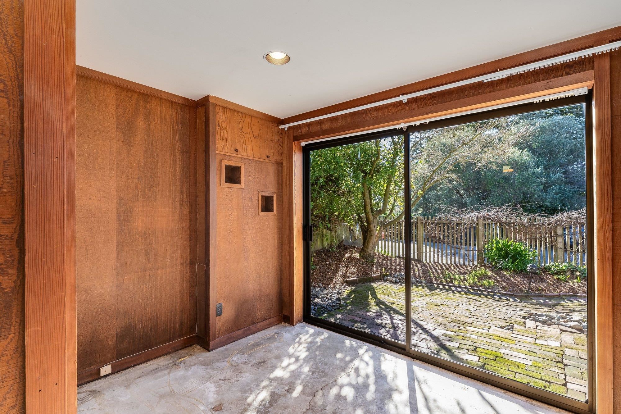 Detail Gallery Image 25 of 35 For 111 Fairlawn Dr, Berkeley,  CA 94708 - 2 Beds | 2 Baths