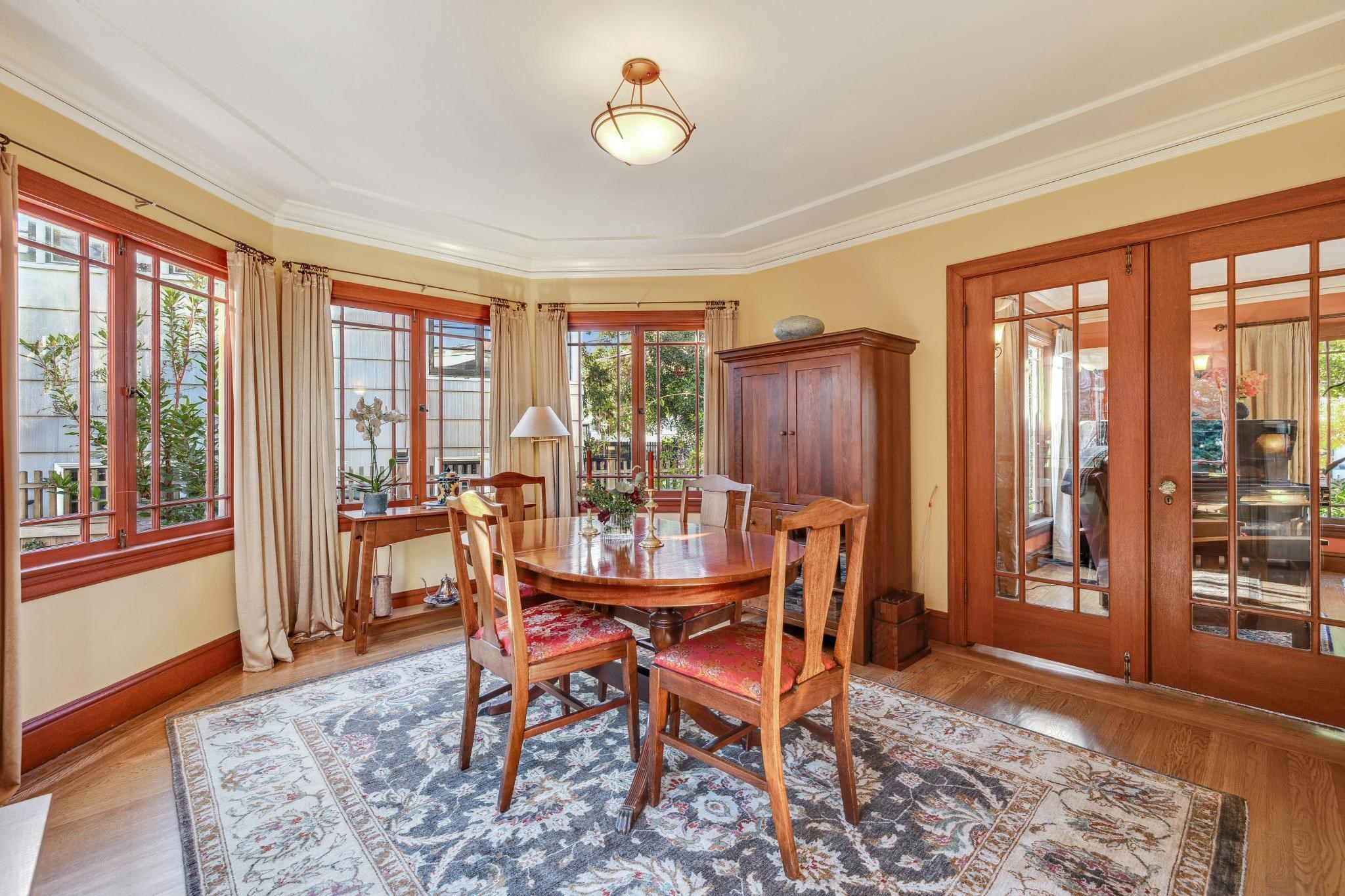 Detail Gallery Image 11 of 60 For 1416 Versailles Ave, Alameda,  CA 94501 - 3 Beds | 2 Baths