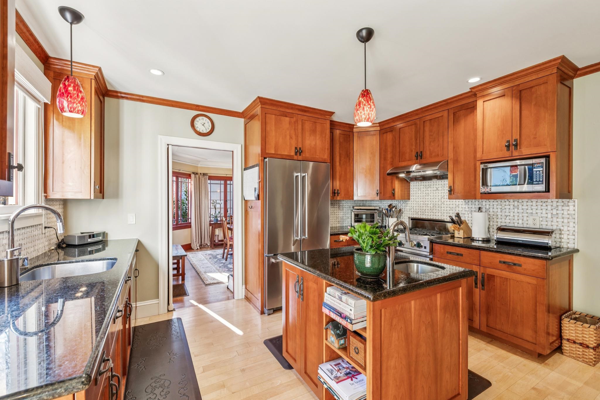 Detail Gallery Image 15 of 60 For 1416 Versailles Ave, Alameda,  CA 94501 - 3 Beds | 2 Baths