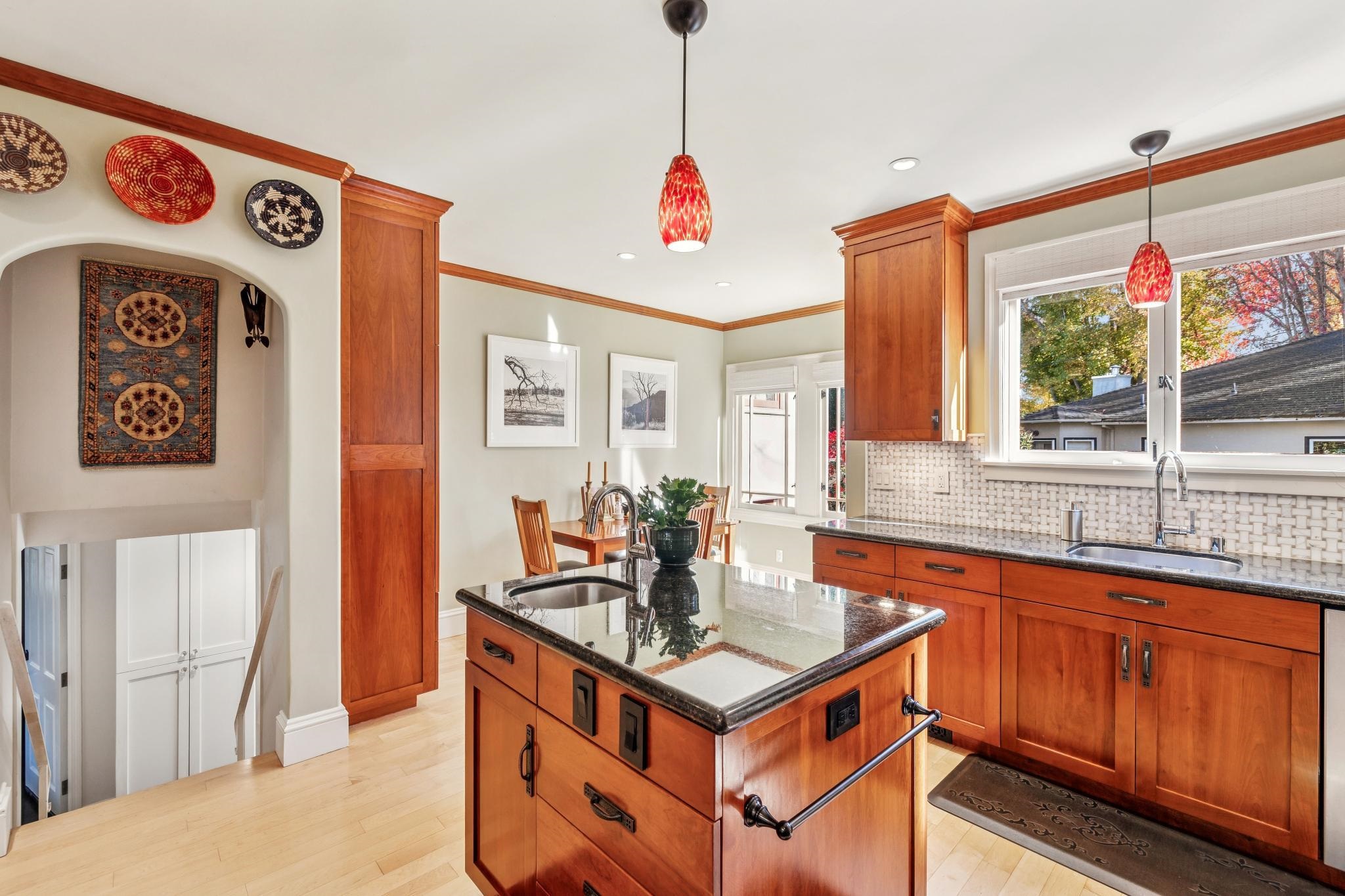 Detail Gallery Image 18 of 60 For 1416 Versailles Ave, Alameda,  CA 94501 - 3 Beds | 2 Baths