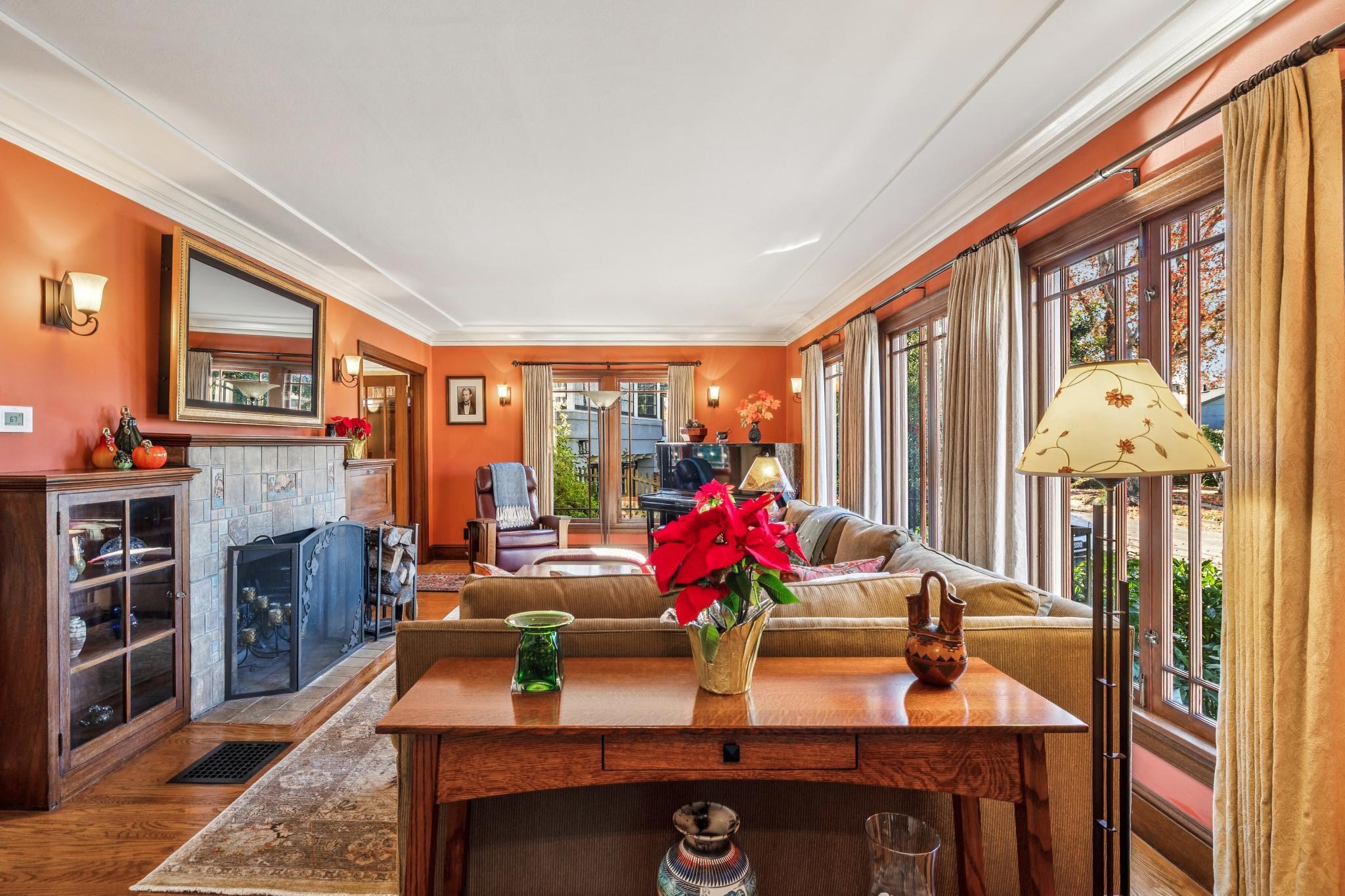 Detail Gallery Image 3 of 60 For 1416 Versailles Ave, Alameda,  CA 94501 - 3 Beds | 2 Baths