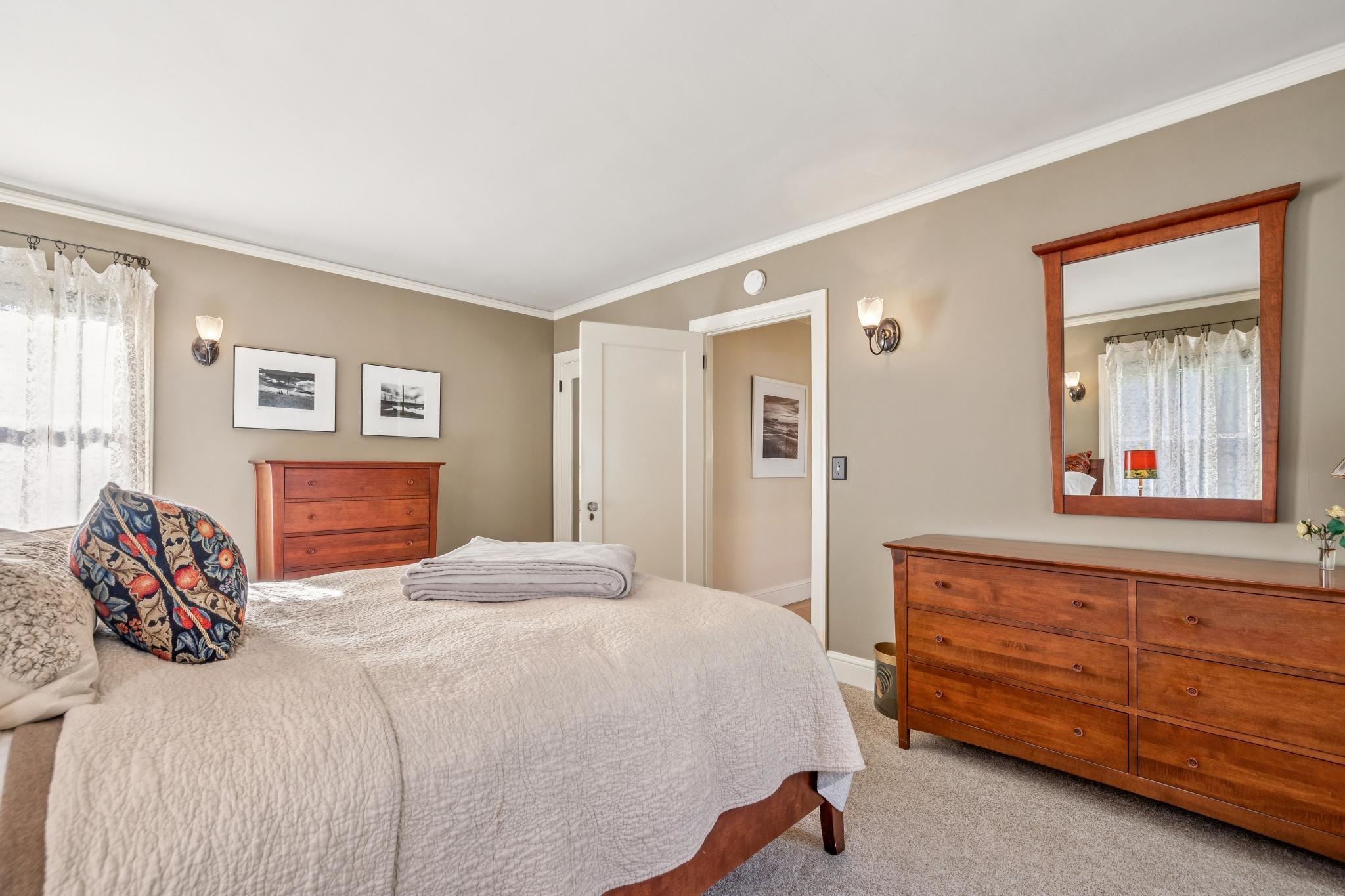 Detail Gallery Image 27 of 60 For 1416 Versailles Ave, Alameda,  CA 94501 - 3 Beds | 2 Baths