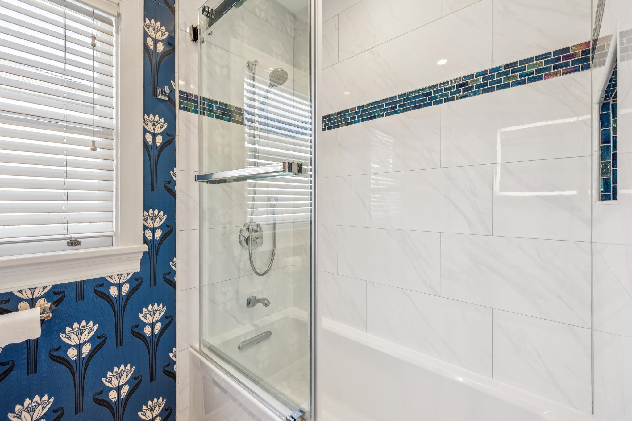 Detail Gallery Image 30 of 60 For 1416 Versailles Ave, Alameda,  CA 94501 - 3 Beds | 2 Baths