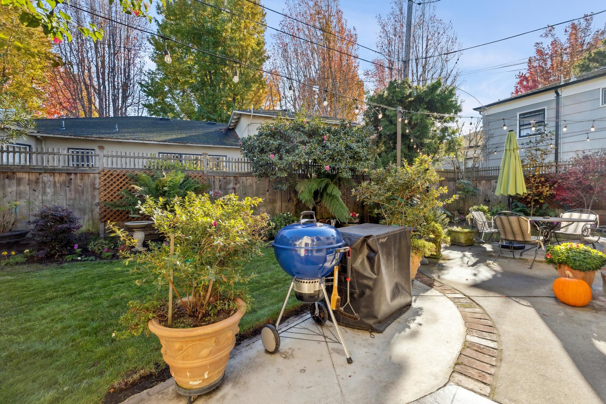 Detail Gallery Image 44 of 60 For 1416 Versailles Ave, Alameda,  CA 94501 - 3 Beds | 2 Baths