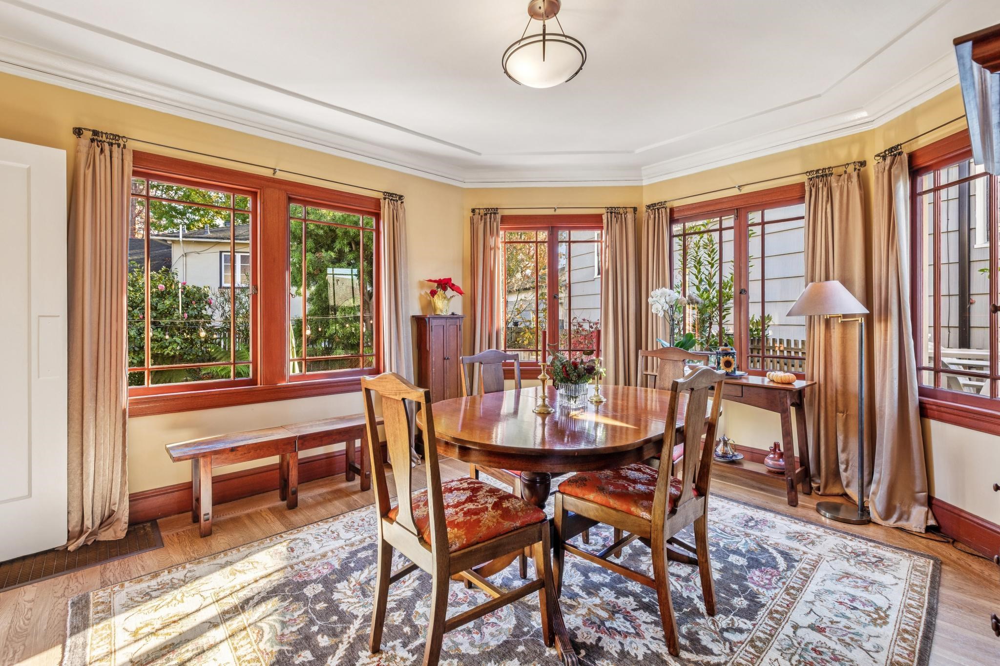 Detail Gallery Image 9 of 60 For 1416 Versailles Ave, Alameda,  CA 94501 - 3 Beds | 2 Baths